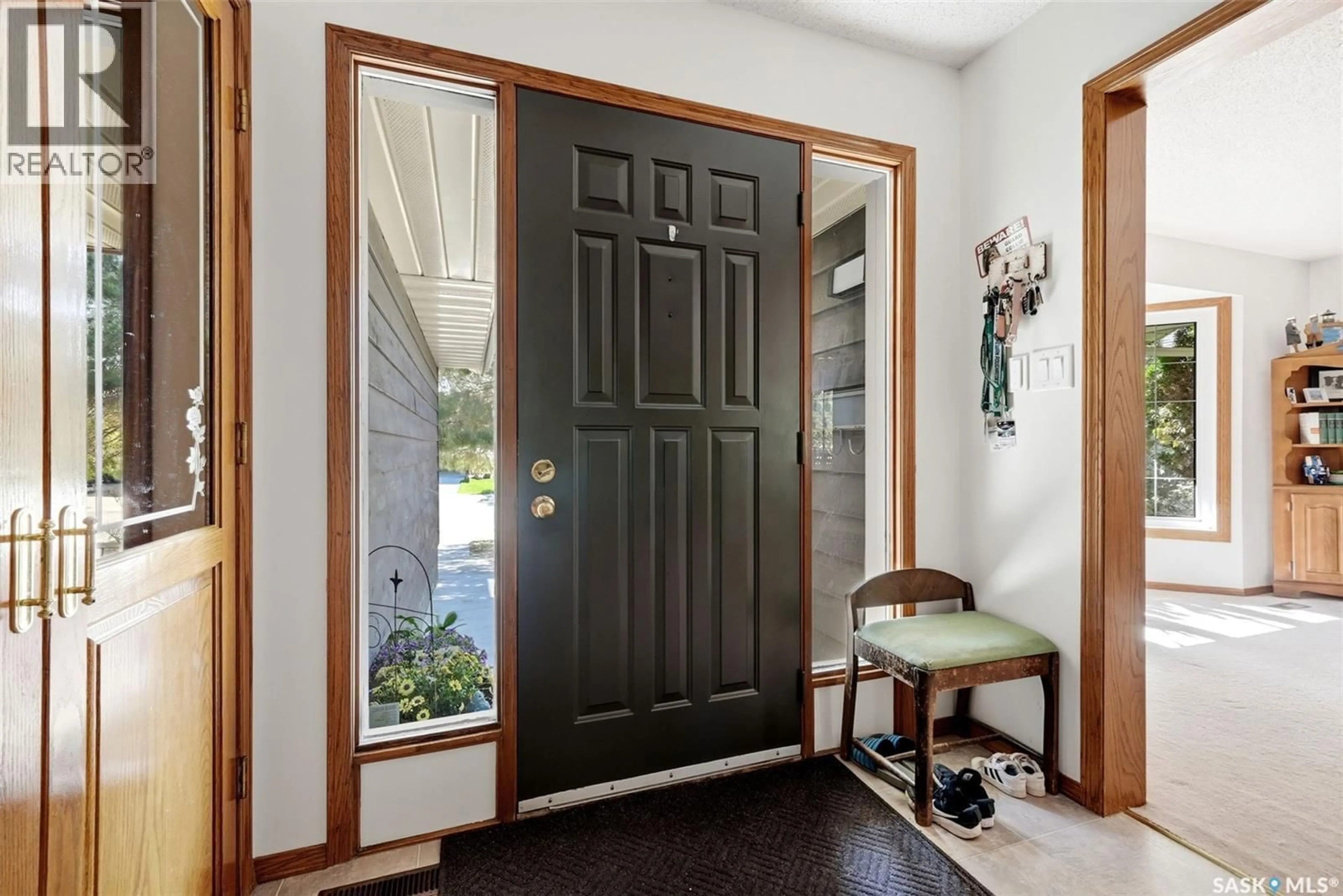 Indoor entryway for 3731 SELINGER CRESCENT, Regina Saskatchewan S4V2G8