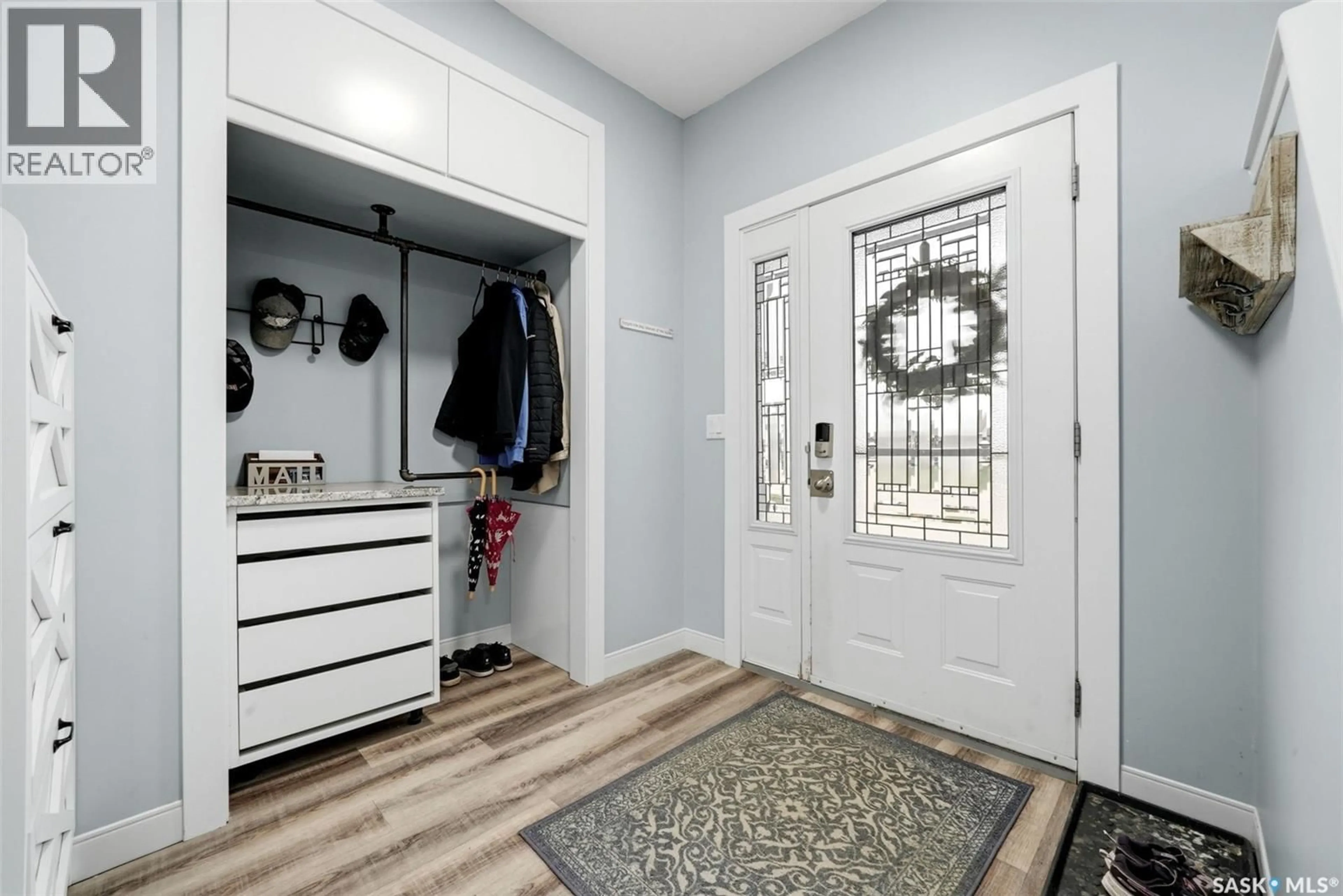 Indoor entryway for 709 ASPEN CRESCENT, Pilot Butte Saskatchewan S0G3Z0