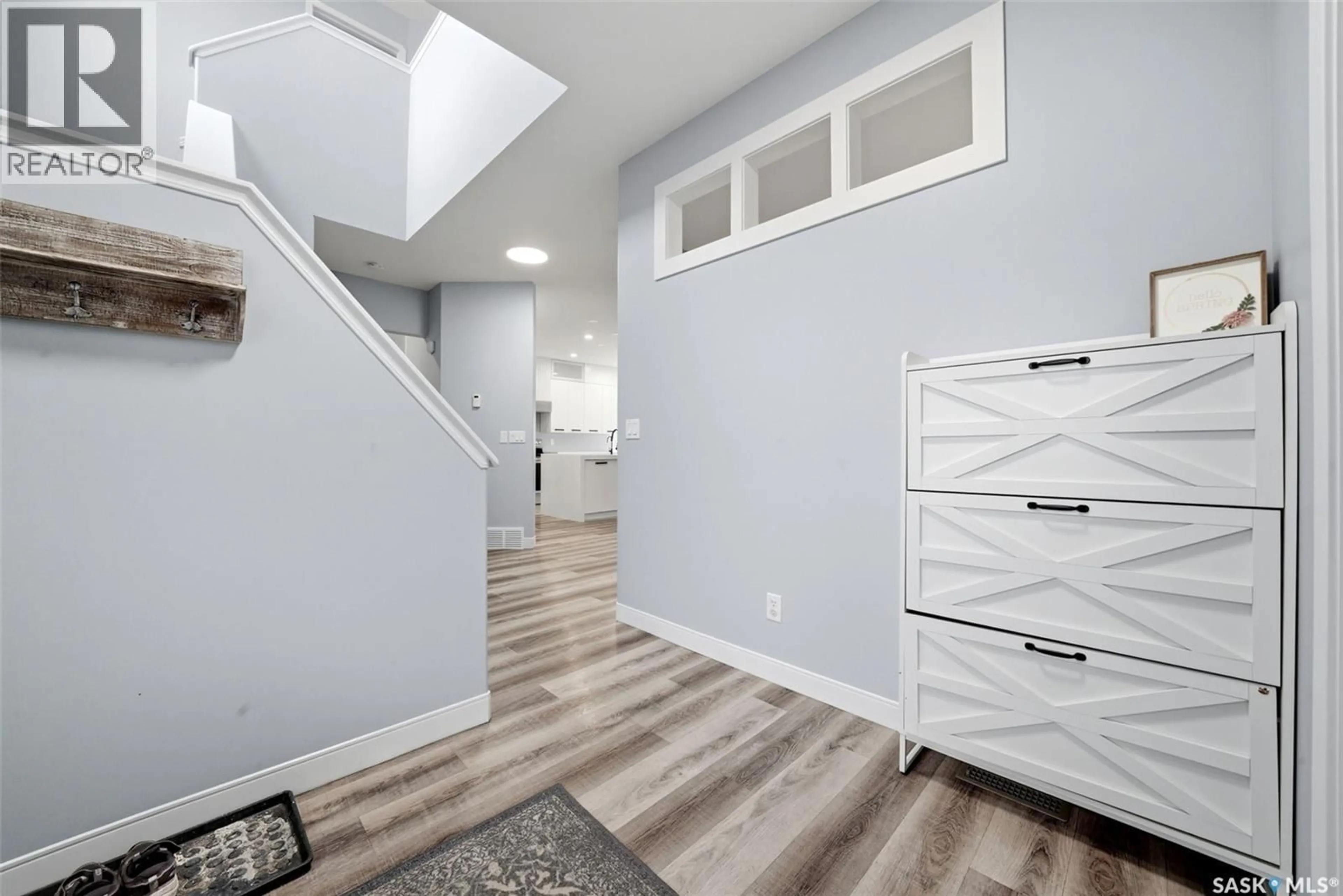 Indoor entryway for 709 ASPEN CRESCENT, Pilot Butte Saskatchewan S0G3Z0