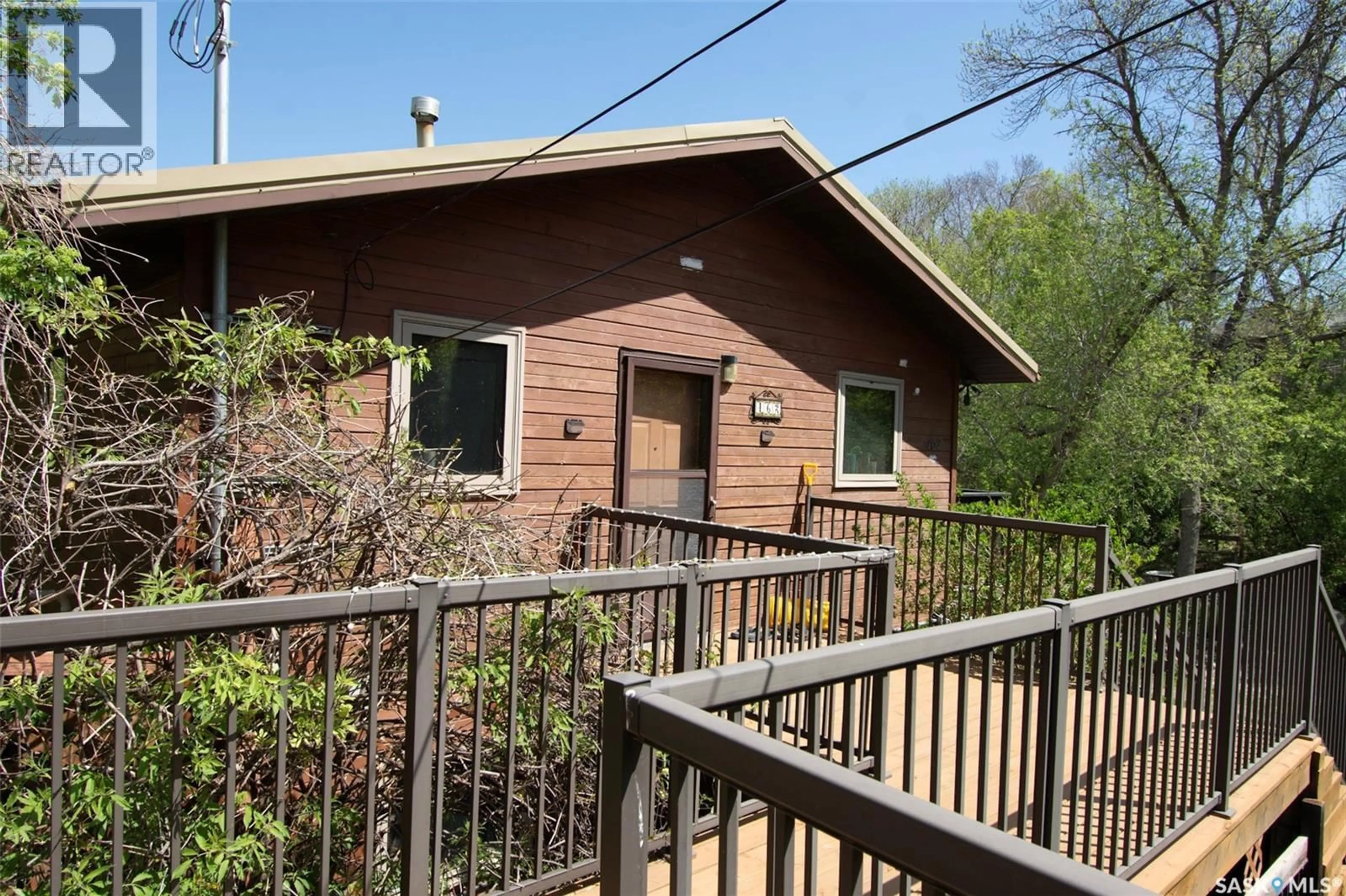 Patio, unknown for 462 FAIRCHILD AVENUE, Regina Beach Saskatchewan S0G4C0
