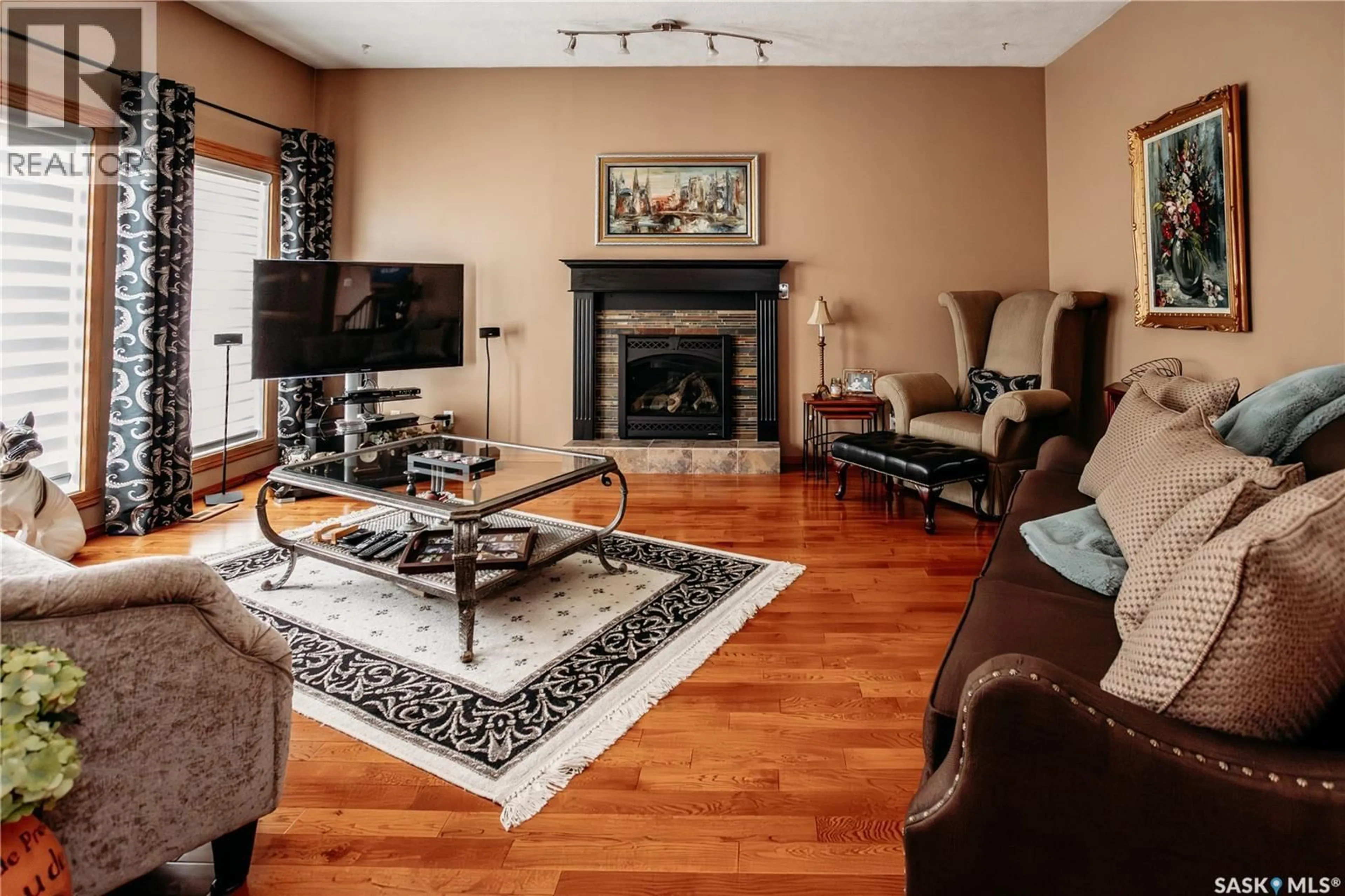 Living room with furniture, unknown for 643 DIEPPE DRIVE, Weyburn Saskatchewan S4H3G4