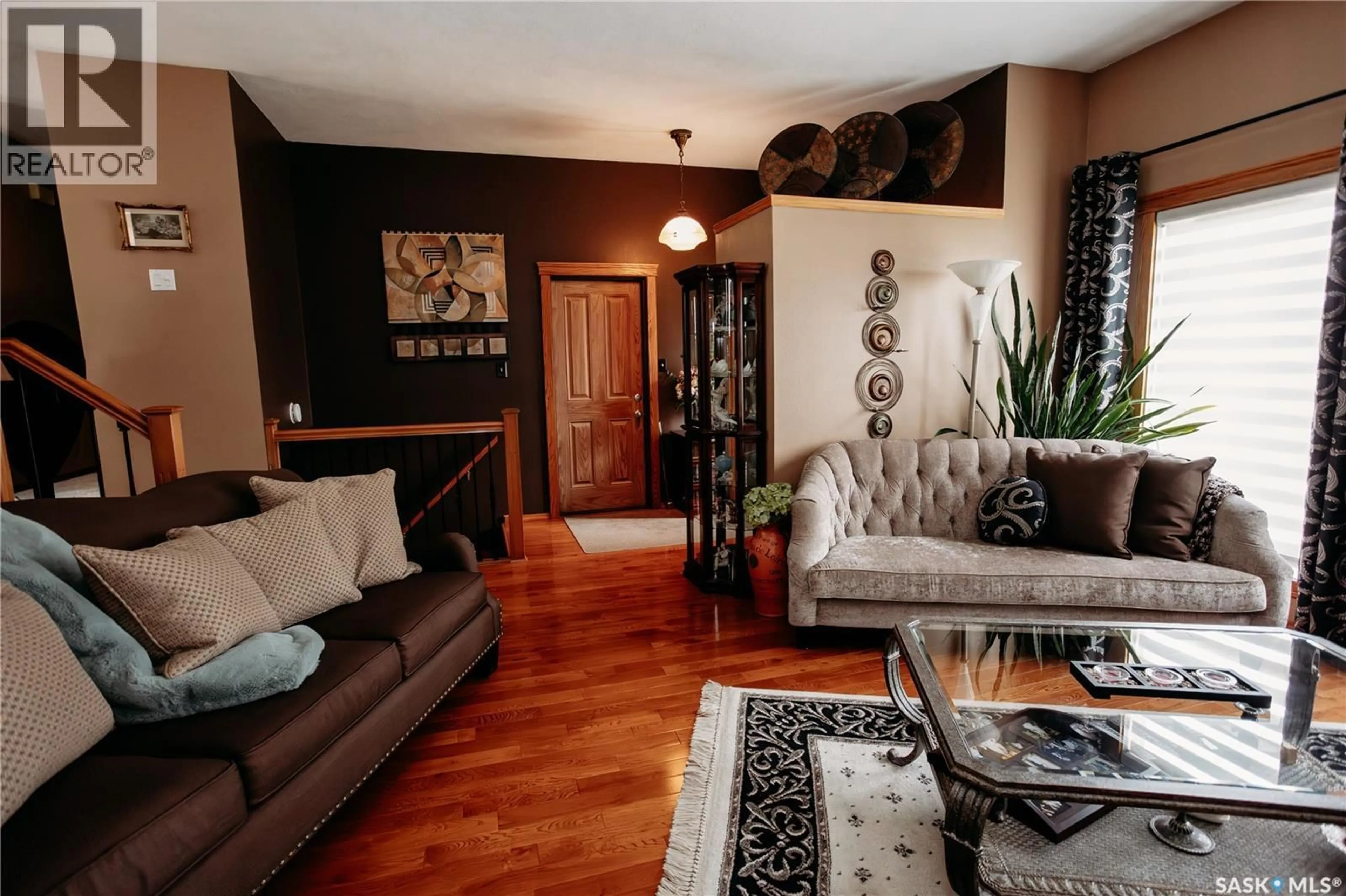 Living room with furniture, unknown for 643 DIEPPE DRIVE, Weyburn Saskatchewan S4H3G4