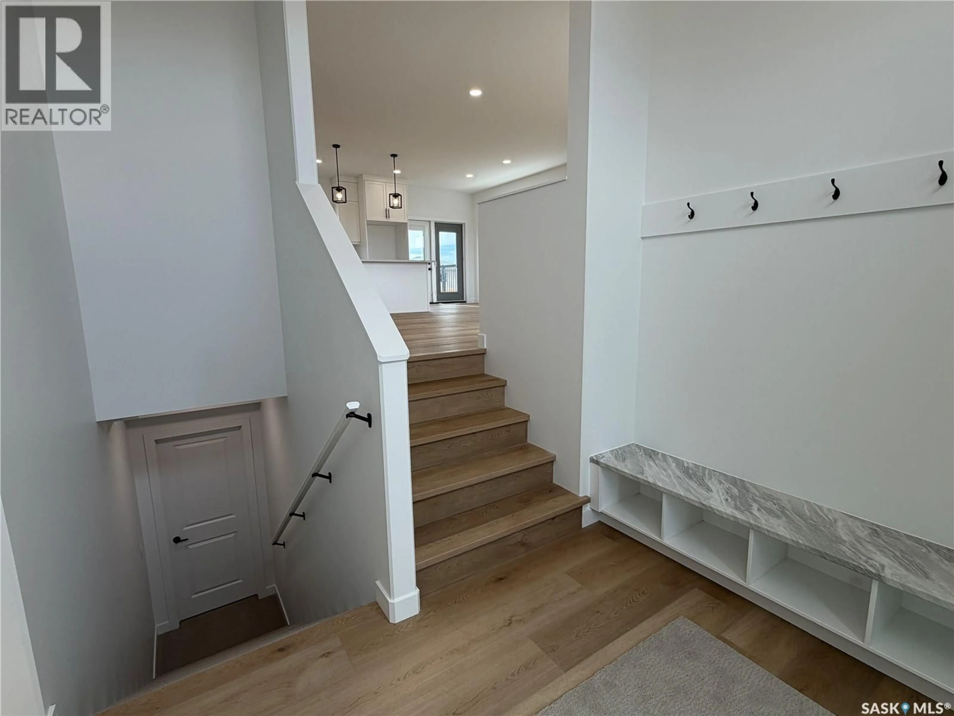 Indoor entryway for 106 LAKEWOOD DRIVE, Humboldt Saskatchewan S0K2A0