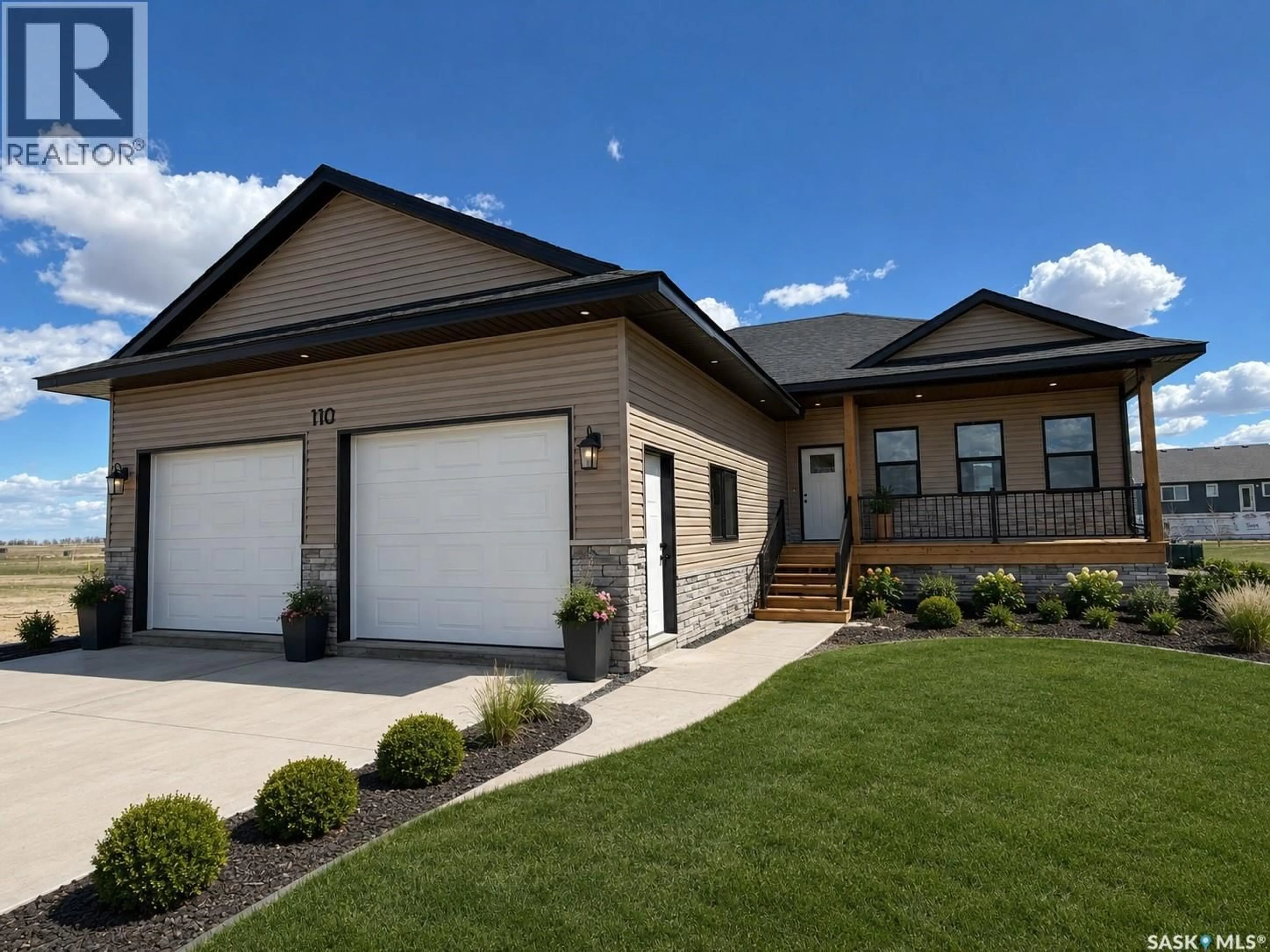 Home with vinyl exterior material, unknown for 110 LAKEWOOD DRIVE, Humboldt Saskatchewan S0K2A0