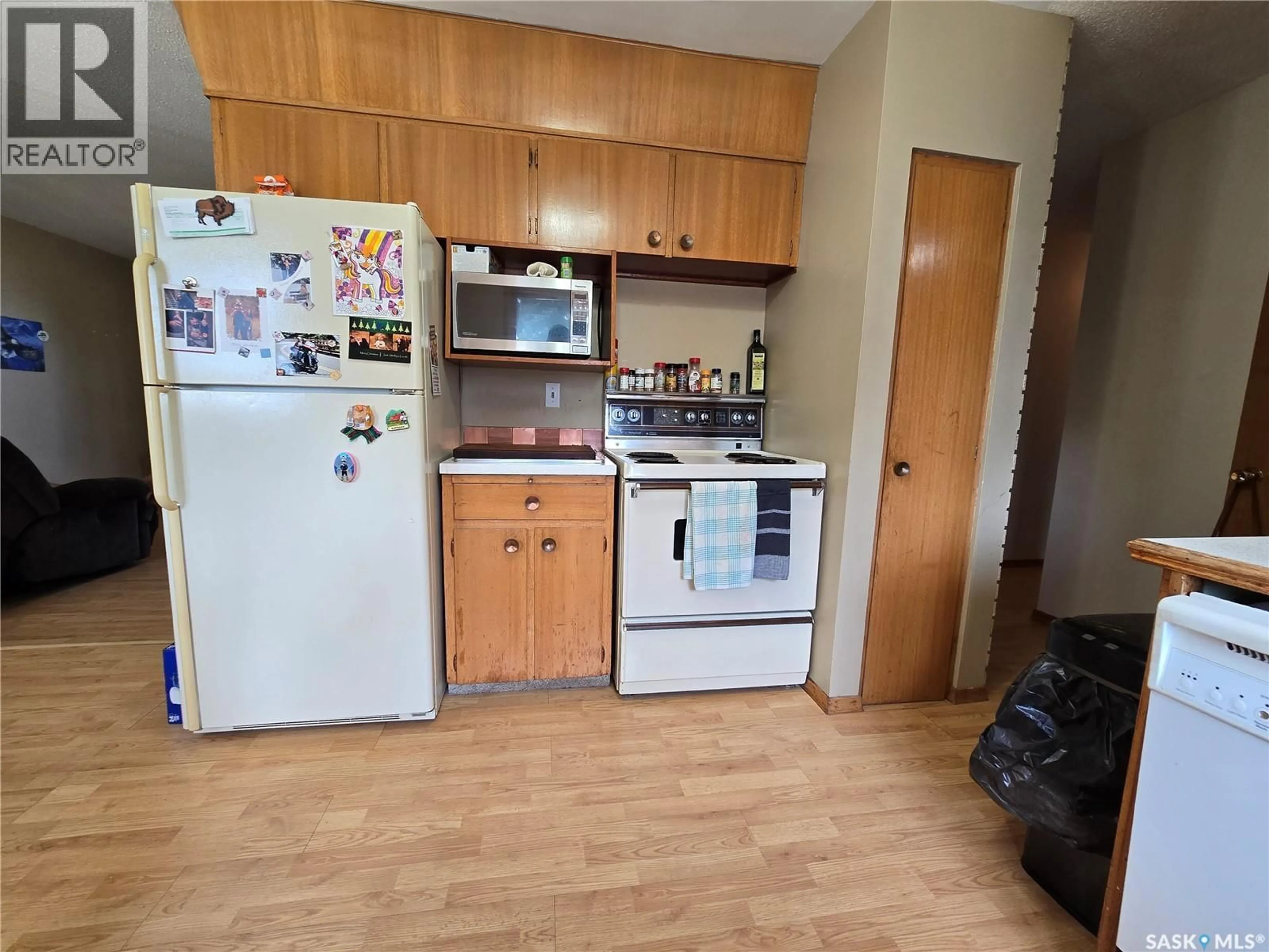 Standard kitchen, wood/laminate floor for 212 PRAIRIE STREET, Yellow Grass Saskatchewan S0G5J0