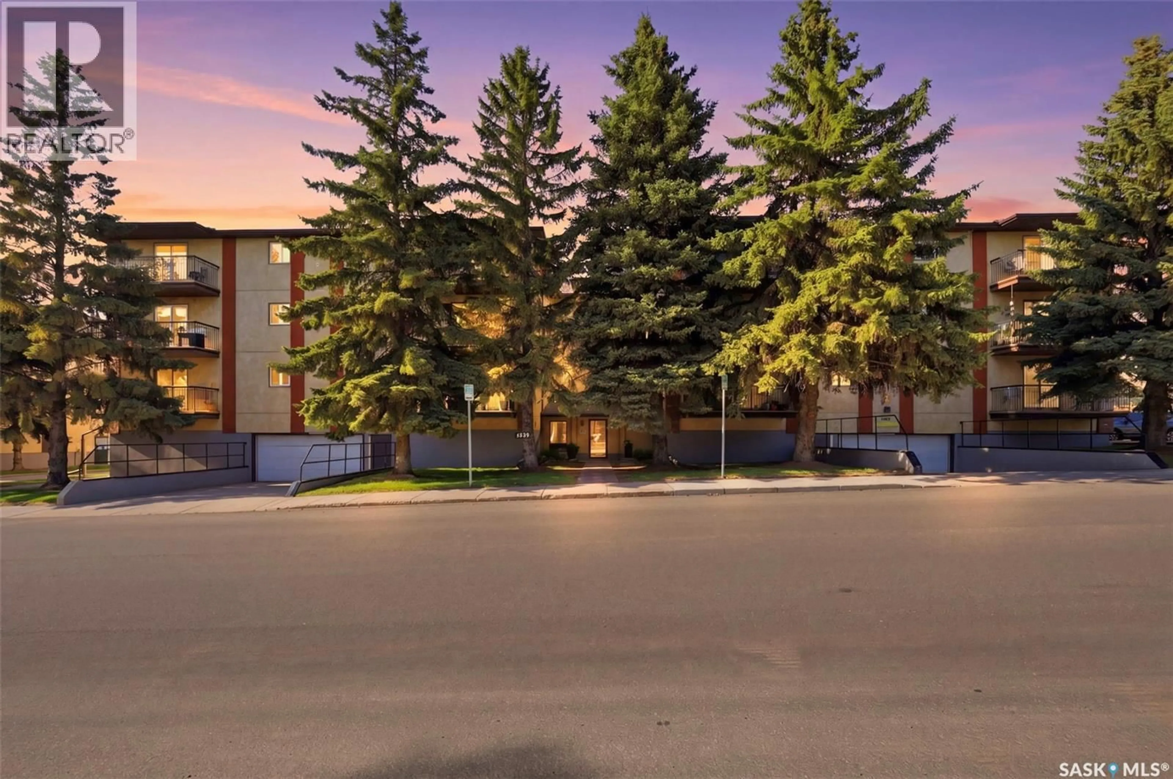 Patio, unknown for 3120 - 104 LOUISE STREET, Saskatoon Saskatchewan S7J3L8