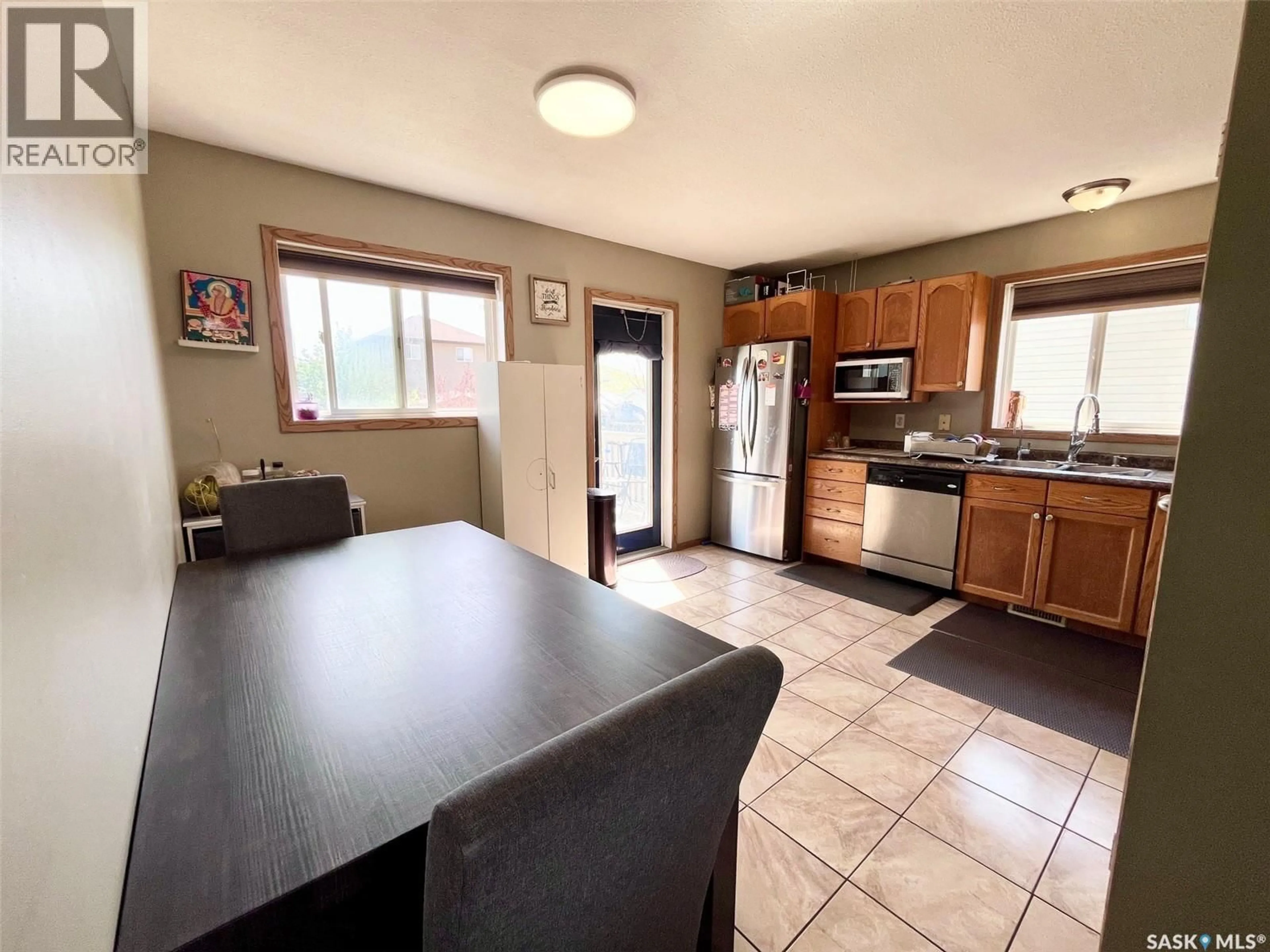 Unknown for 3150 3RD AVENUE, Prince Albert Saskatchewan S6V8E7