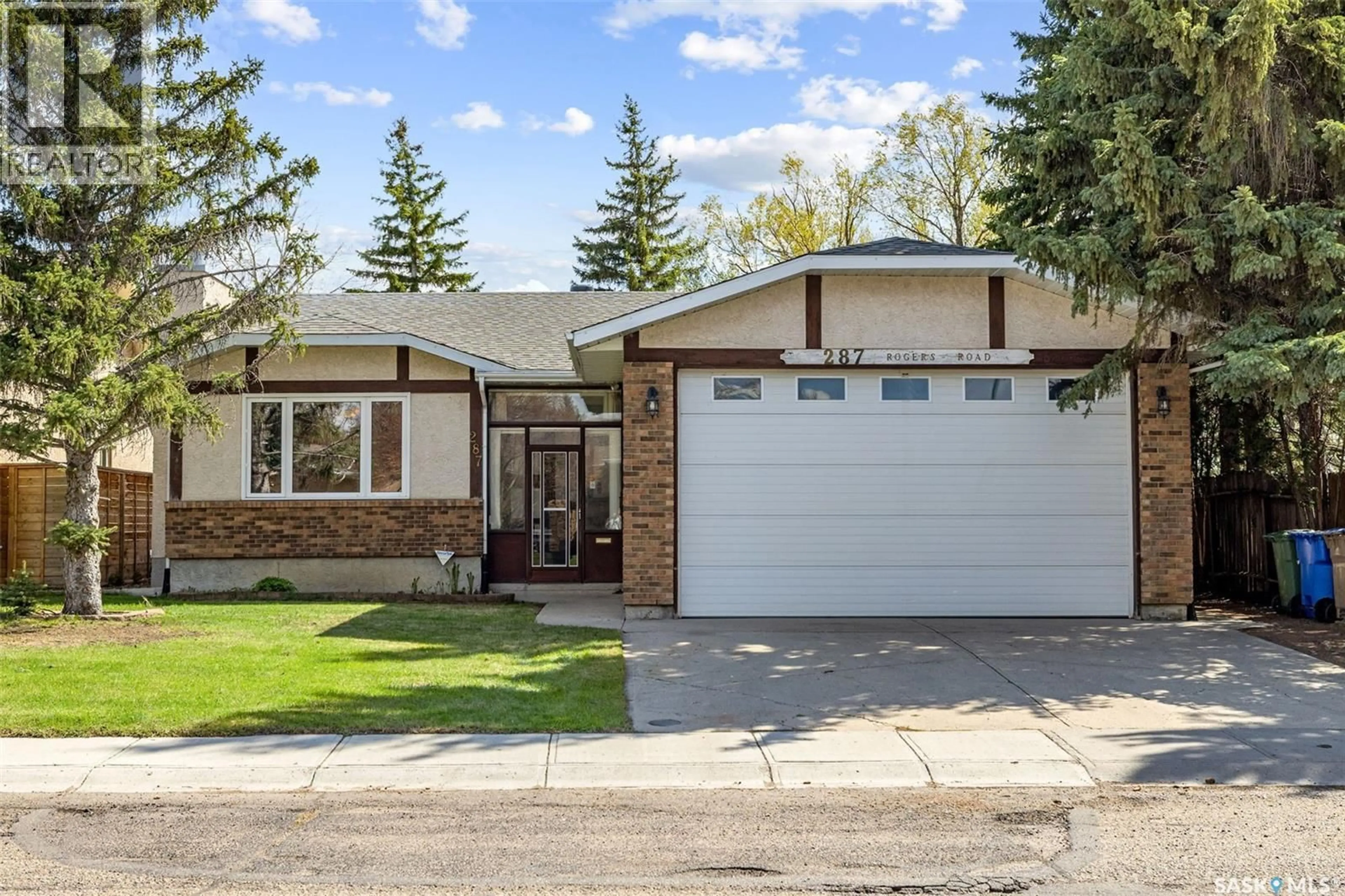Home with vinyl exterior material, street for 287 ROGERS ROAD, Regina Saskatchewan S4S7C5