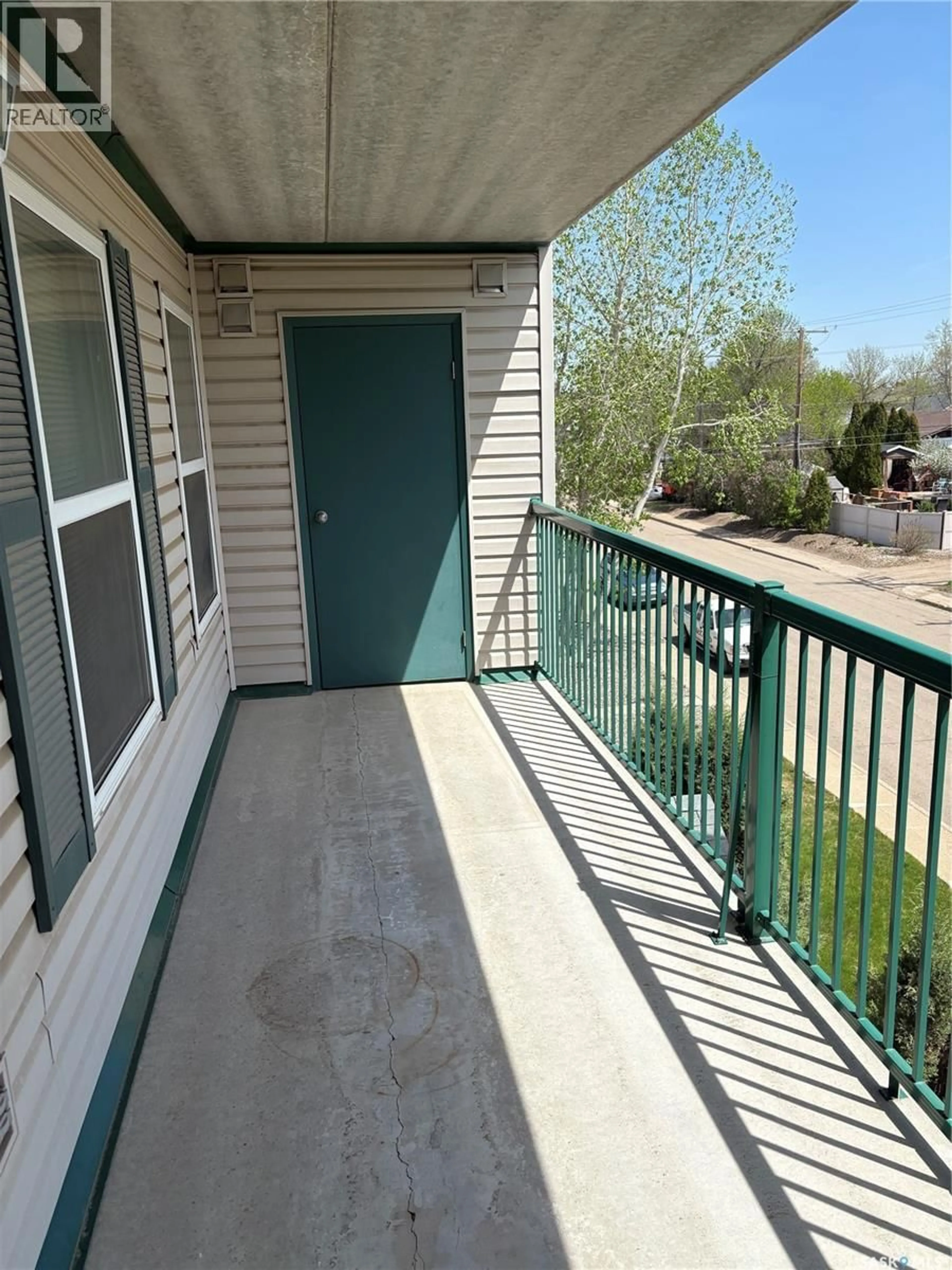 Patio, water/lake/river/ocean view for 301 1601 1ST STREET, Estevan Saskatchewan S4A2X4