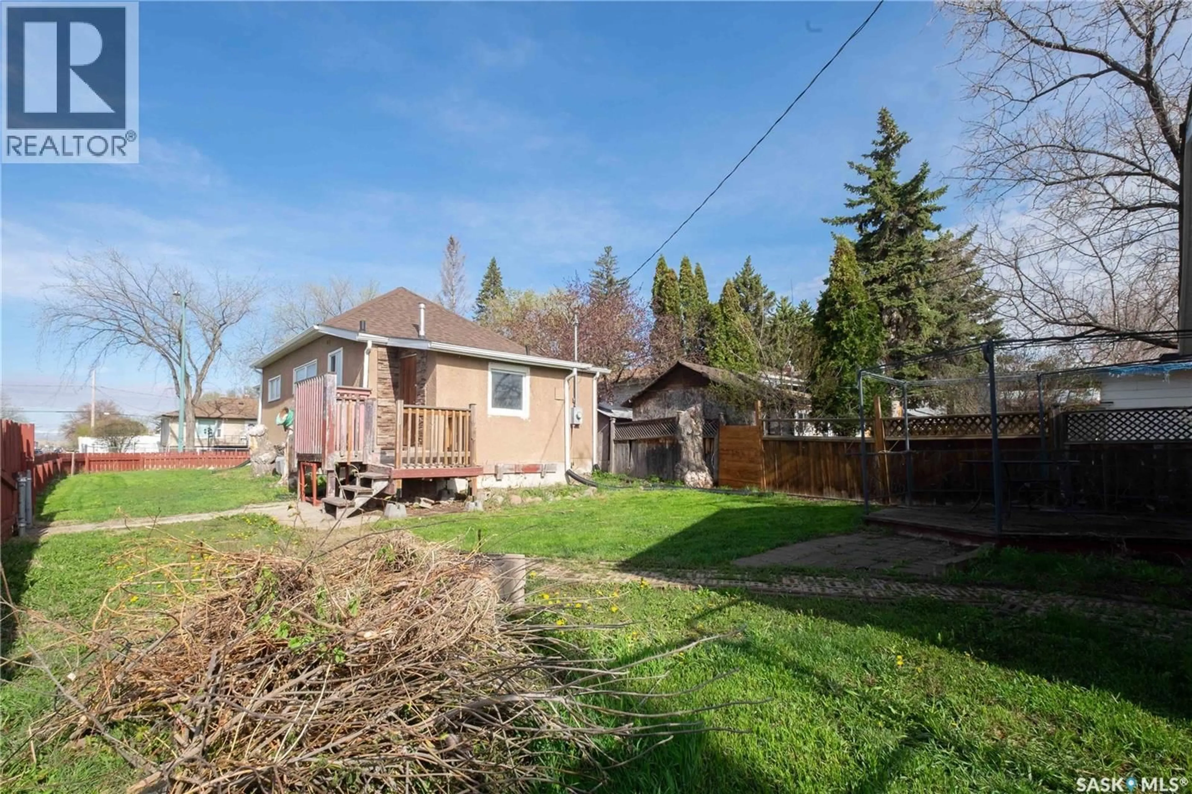 Unknown for 1077 BRODER STREET, Regina Saskatchewan S4N3P8