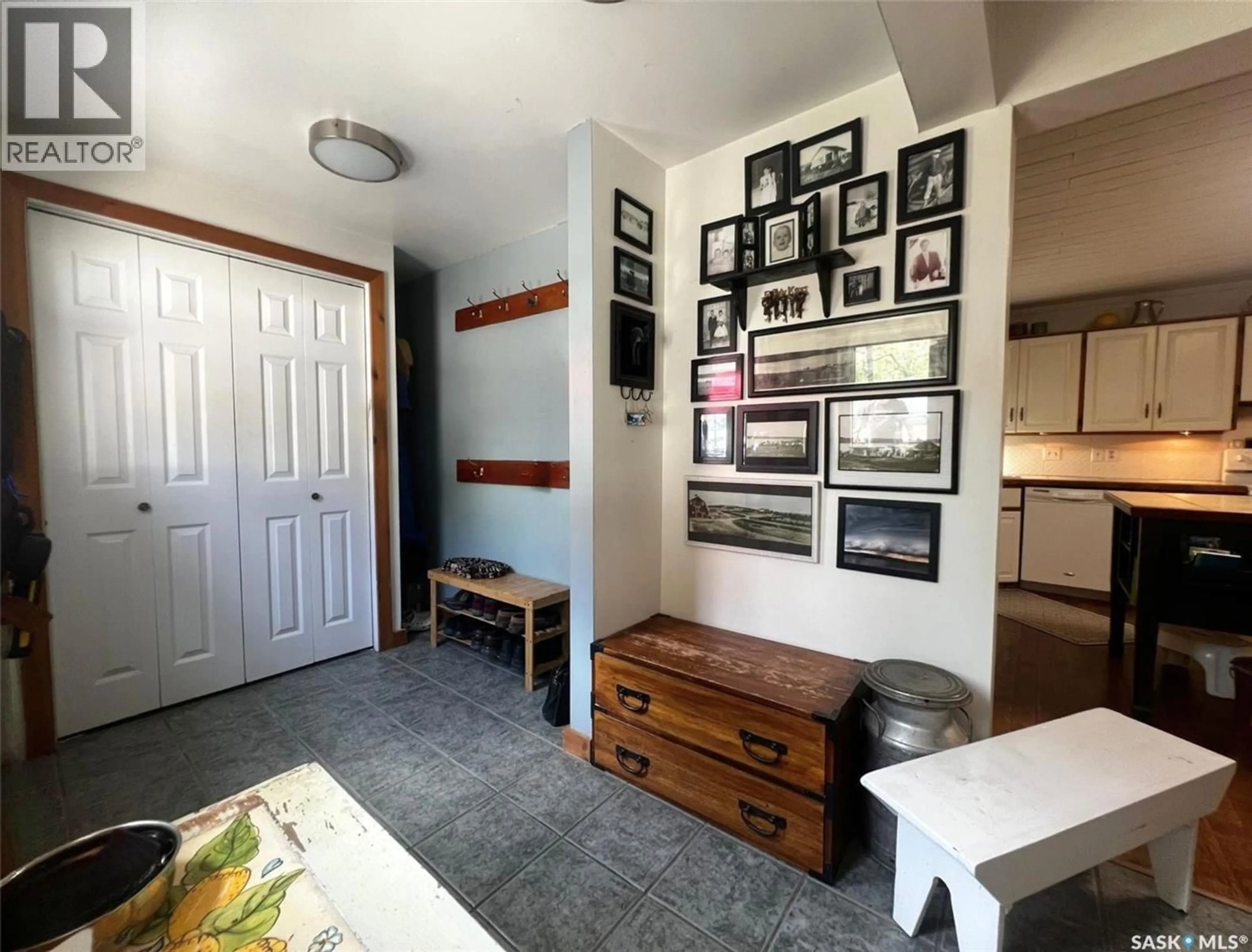 Indoor entryway for 115 HERITAGE DRIVE, Lac Pelletier Rm No. 107 Saskatchewan S0N2Y0