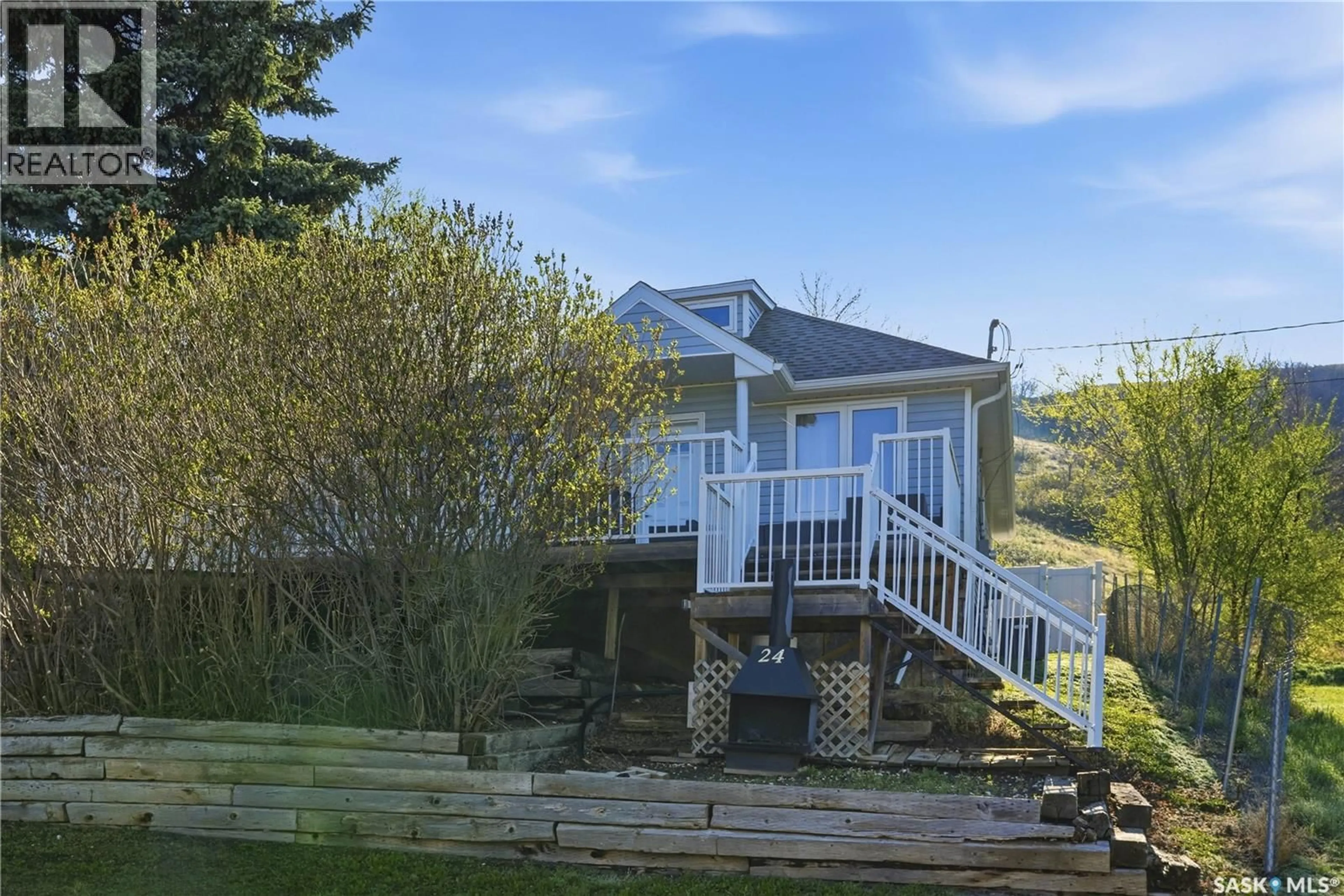 A pic from outside/outdoor area/front of a property/back of a property/a pic from drone, water/lake/river/ocean view for 24 ALICE CRESCENT, Marquis Rm No. 191 Saskatchewan S0H4C0