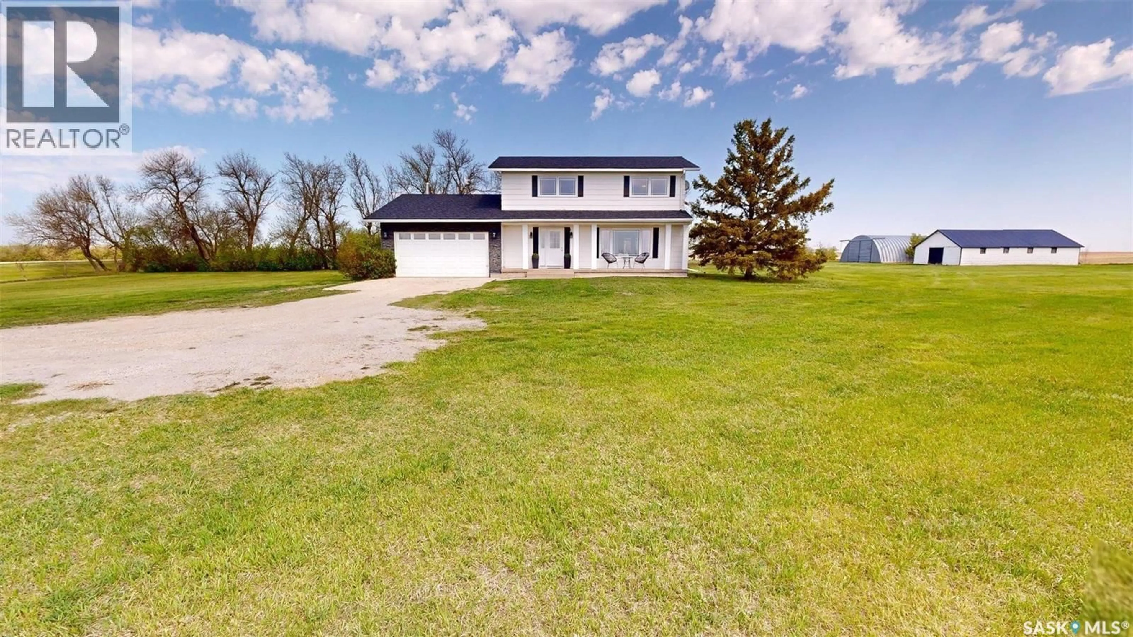 A pic from outside/outdoor area/front of a property/back of a property/a pic from drone, unknown for SW - 22-15-15 W2, Vibank Saskatchewan S0G4Y0