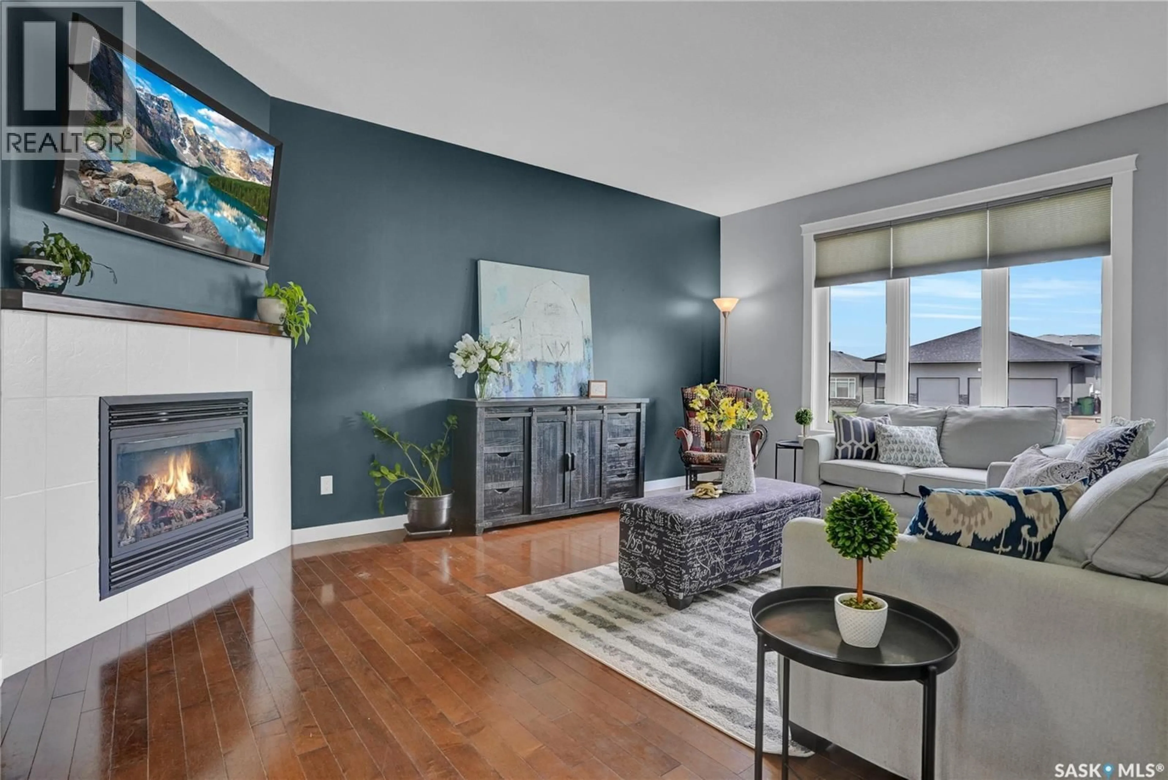 Living room with furniture, unknown for 121 EVERTON CRESCENT, Moose Jaw Saskatchewan S6K0A3