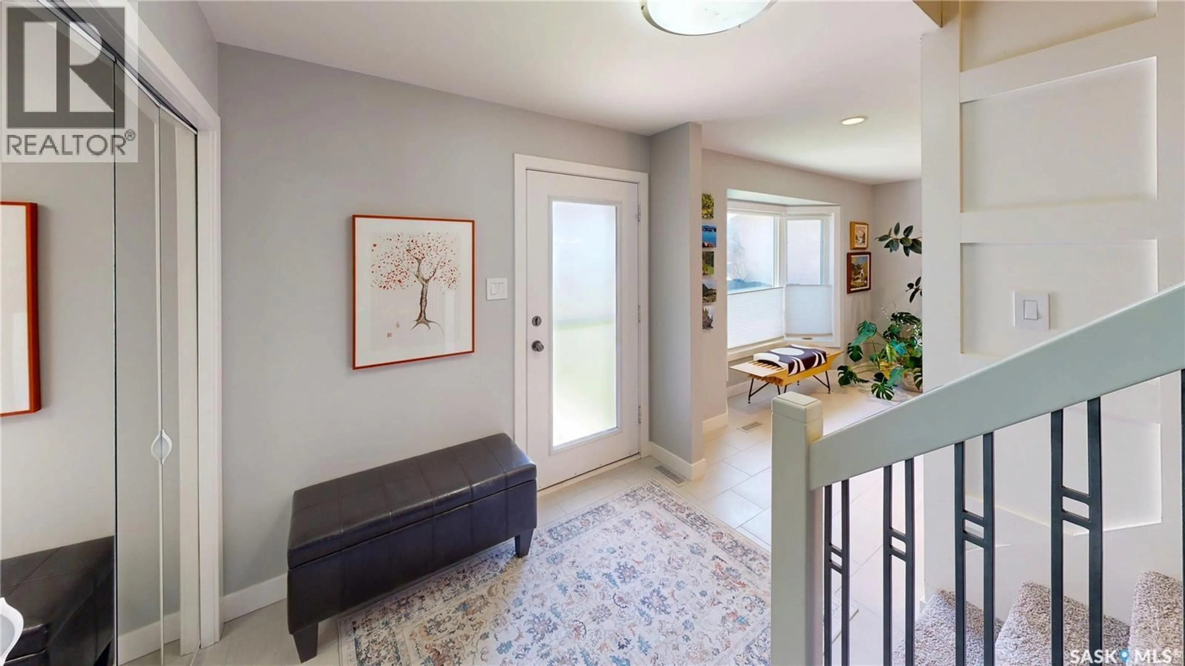 Indoor entryway for 3054 REVES ROAD, Regina Saskatchewan S4V1Y6