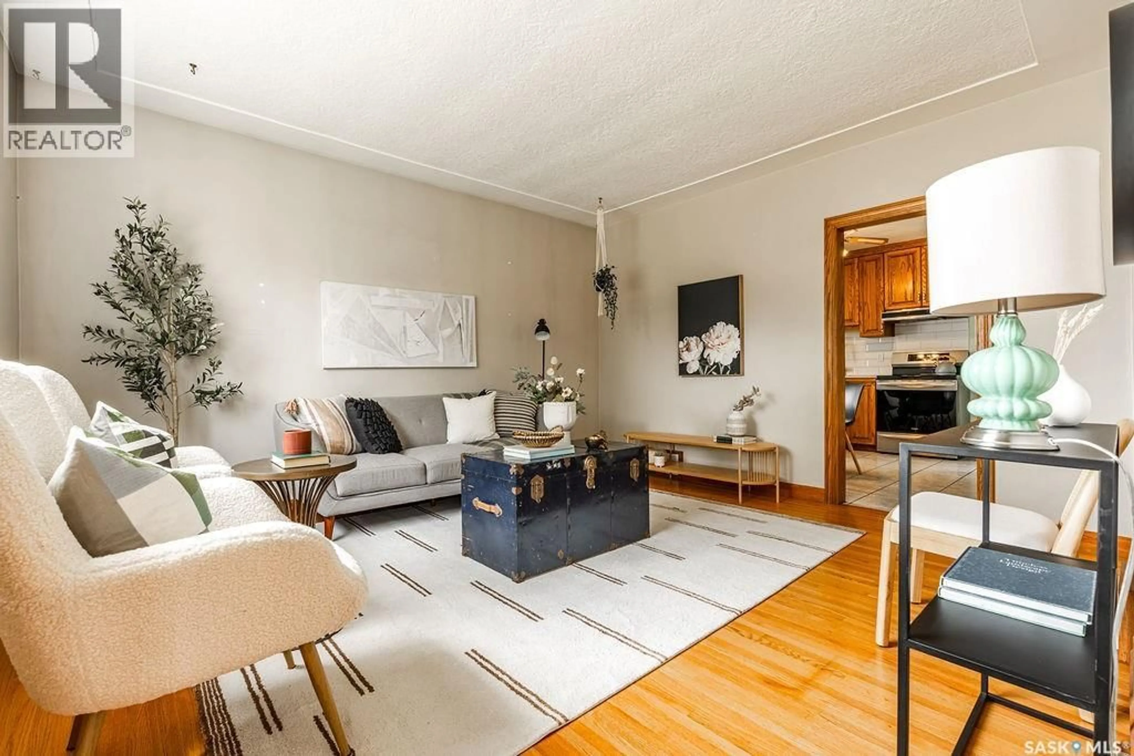Living room with furniture, unknown for 901 1ST STREET, Saskatoon Saskatchewan S7H1T2