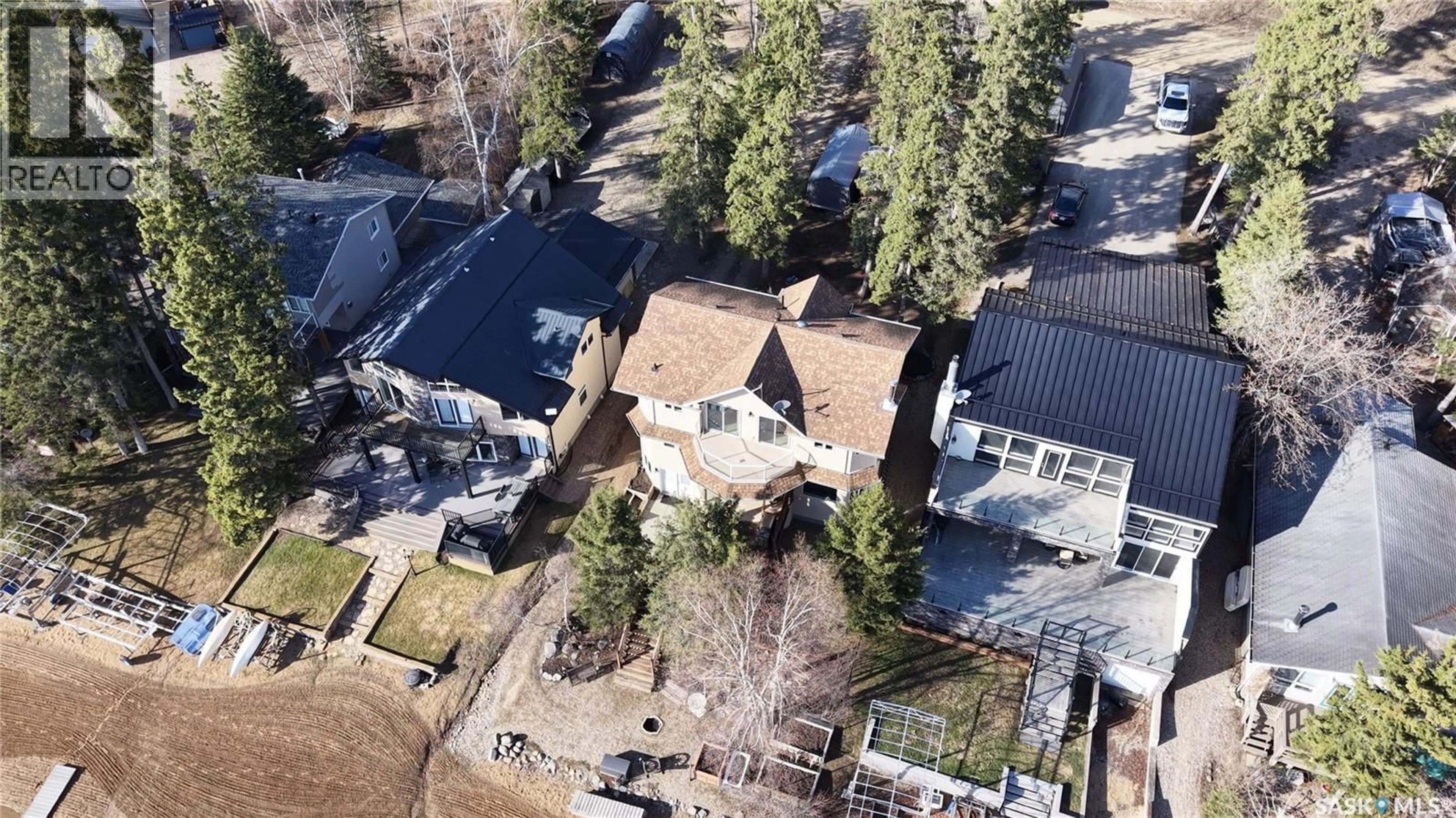 A pic from outside/outdoor area/front of a property/back of a property/a pic from drone, street for 332 NEIS DRIVE, Lakeland Rm No. 521 Saskatchewan S0J0N0