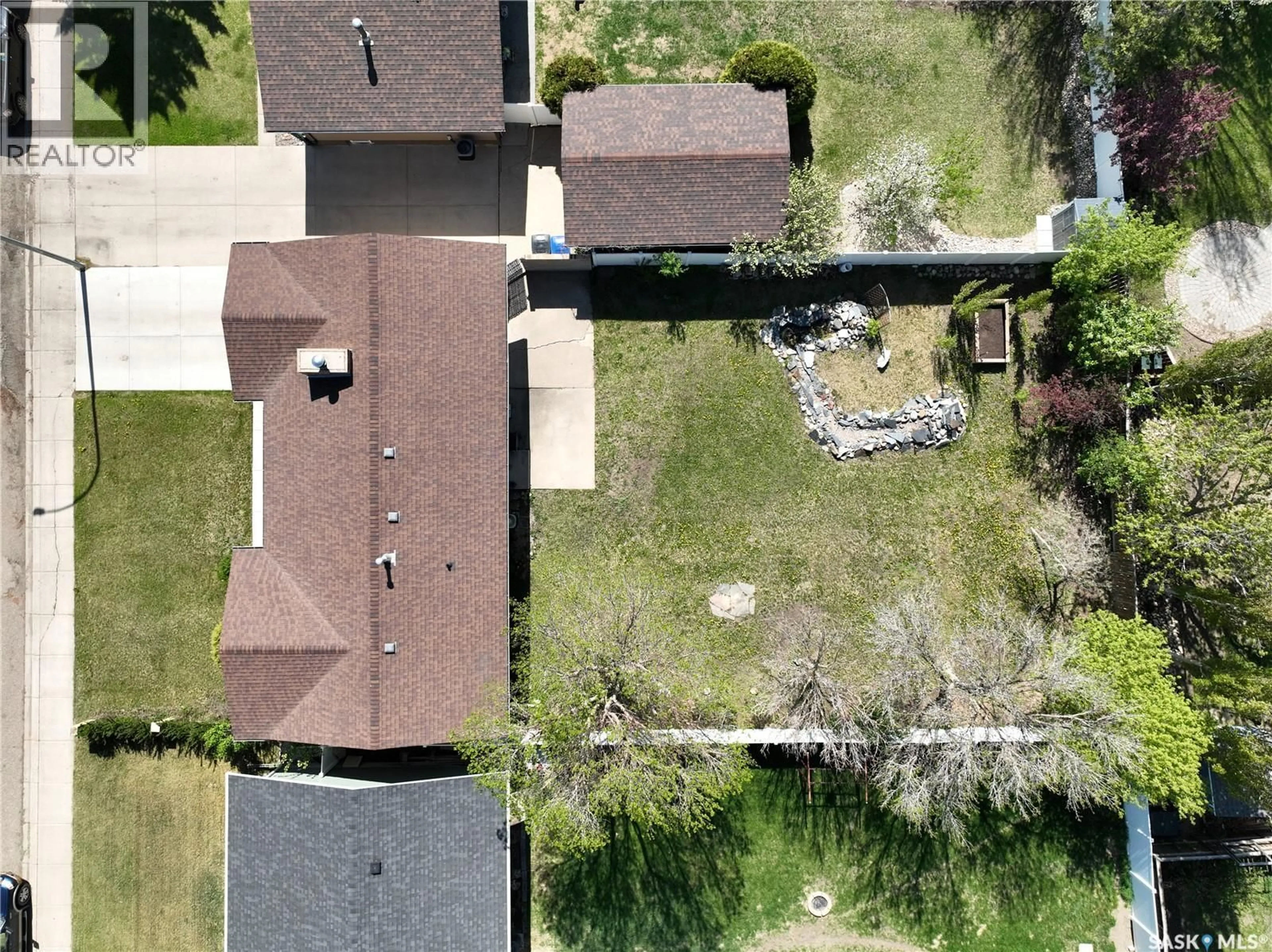 A pic from outside/outdoor area/front of a property/back of a property/a pic from drone, street for 22 EDELWEISS CRESCENT, Moose Jaw Saskatchewan S6J1E5