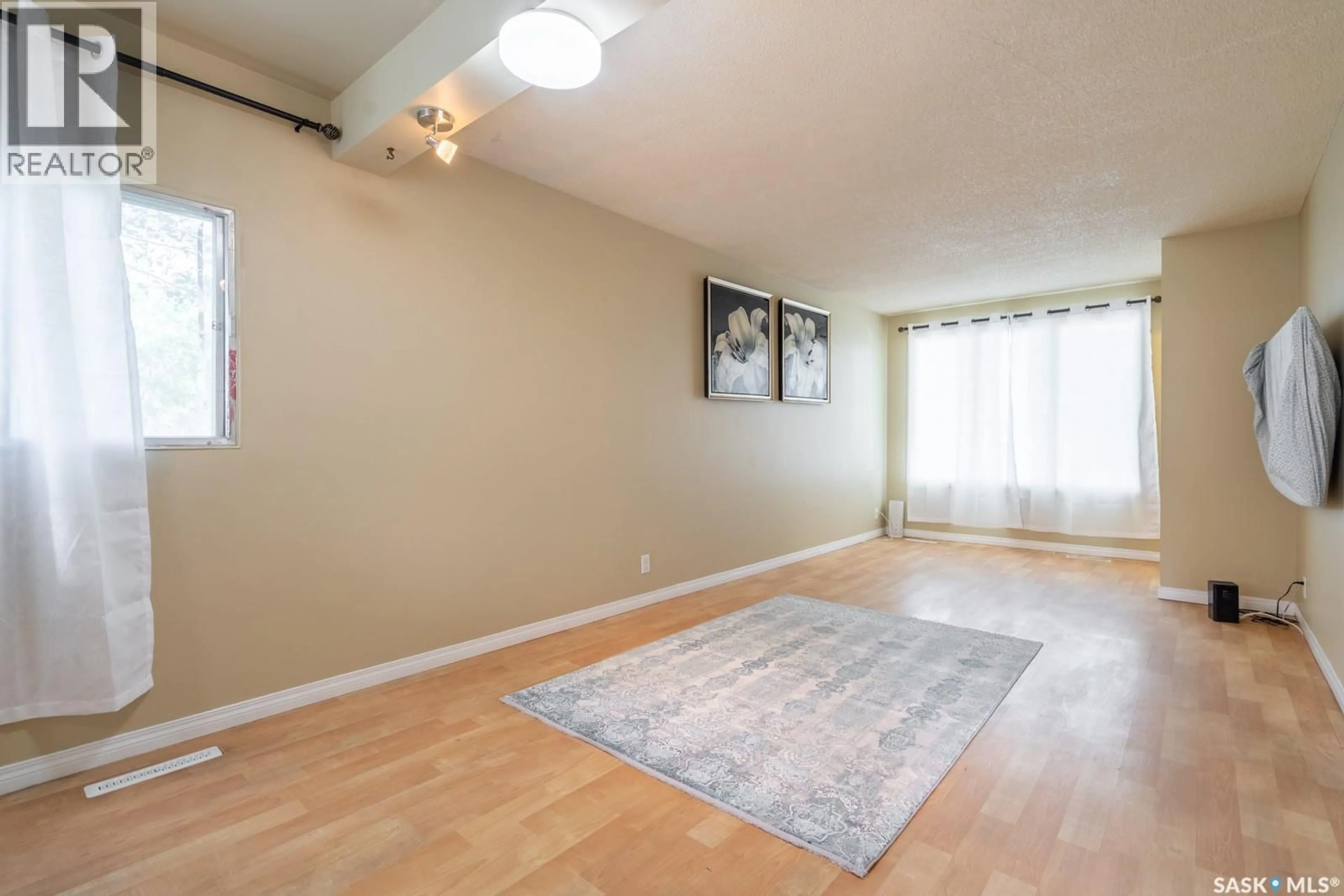 A pic of a room for 1840 QUEBEC STREET, Regina Saskatchewan S4P1J5