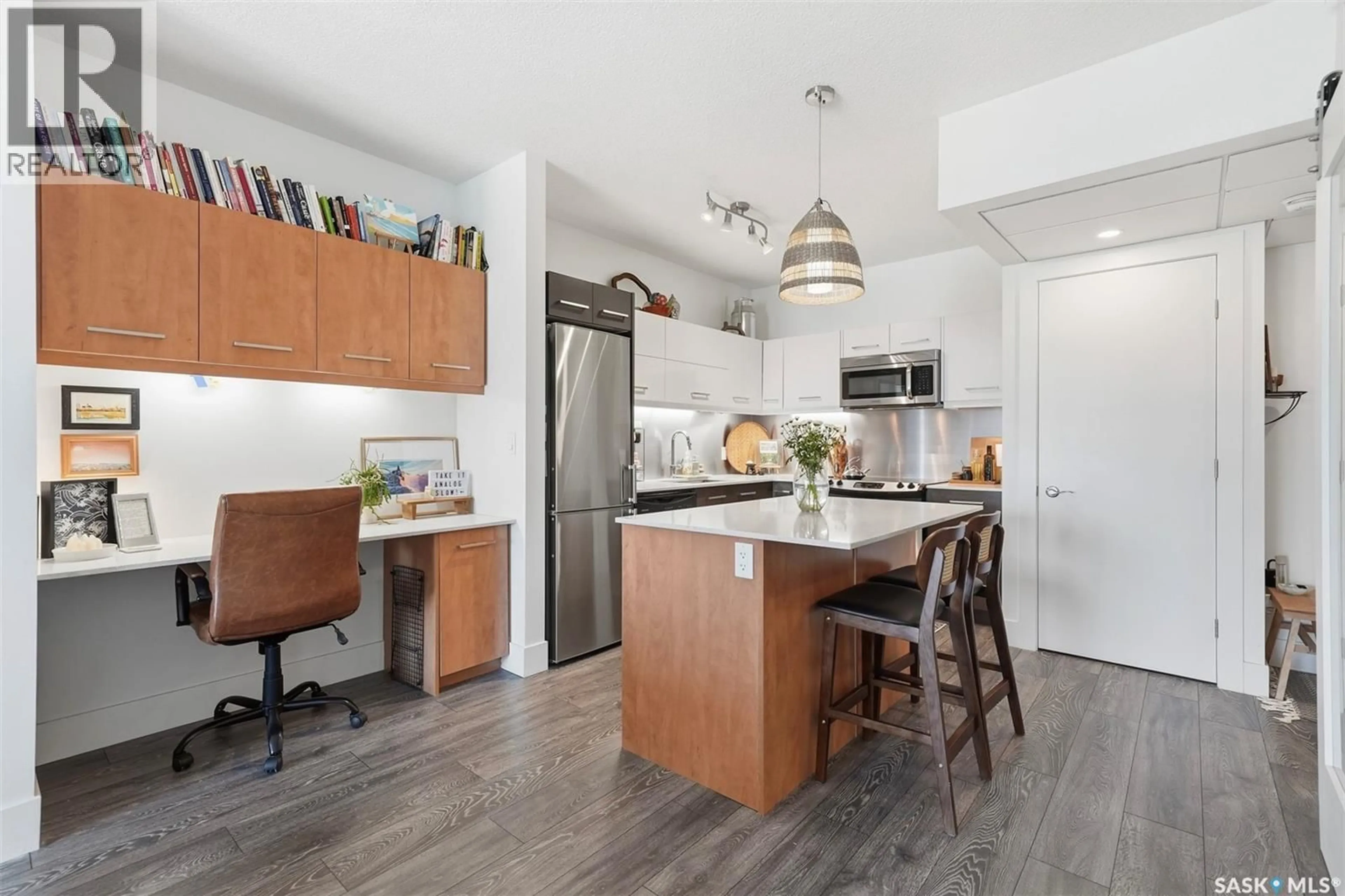 Open concept kitchen, unknown for 409 - 409 B AVENUE, Saskatoon Saskatchewan S7M5M8