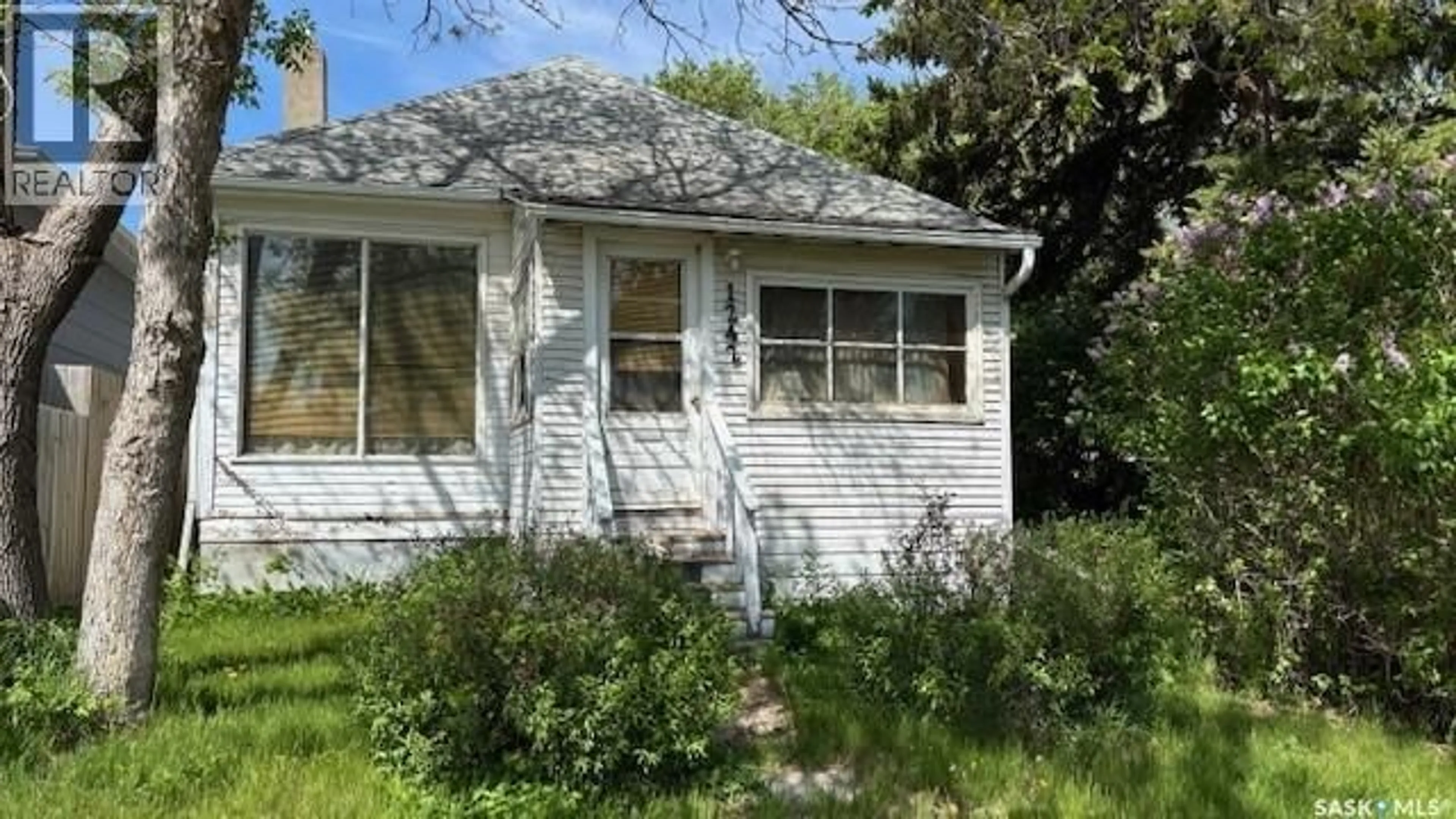 Shed for 1242 WOLFE AVENUE, Moose Jaw Saskatchewan S6H1K2