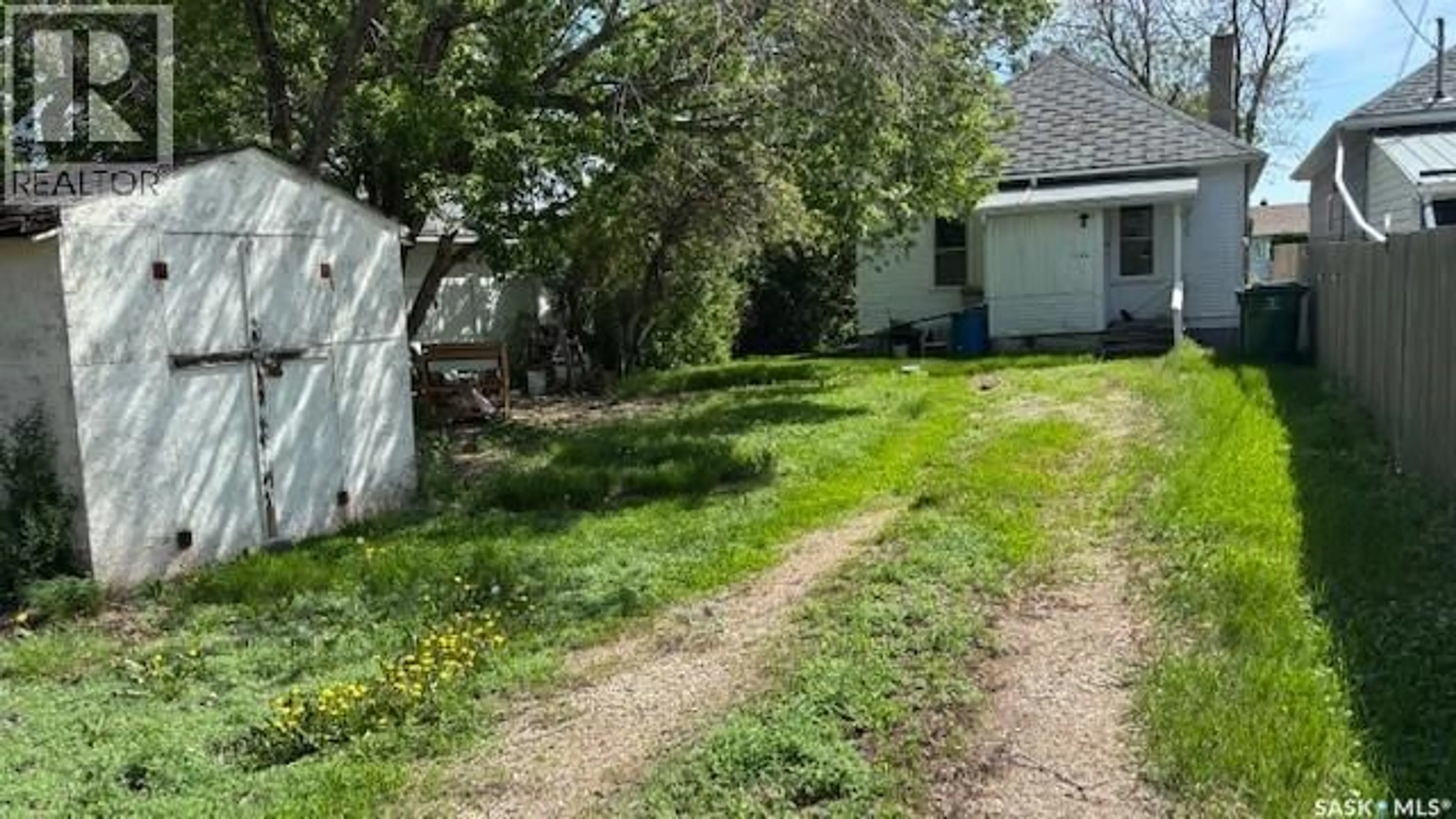 Shed for 1242 WOLFE AVENUE, Moose Jaw Saskatchewan S6H1K2