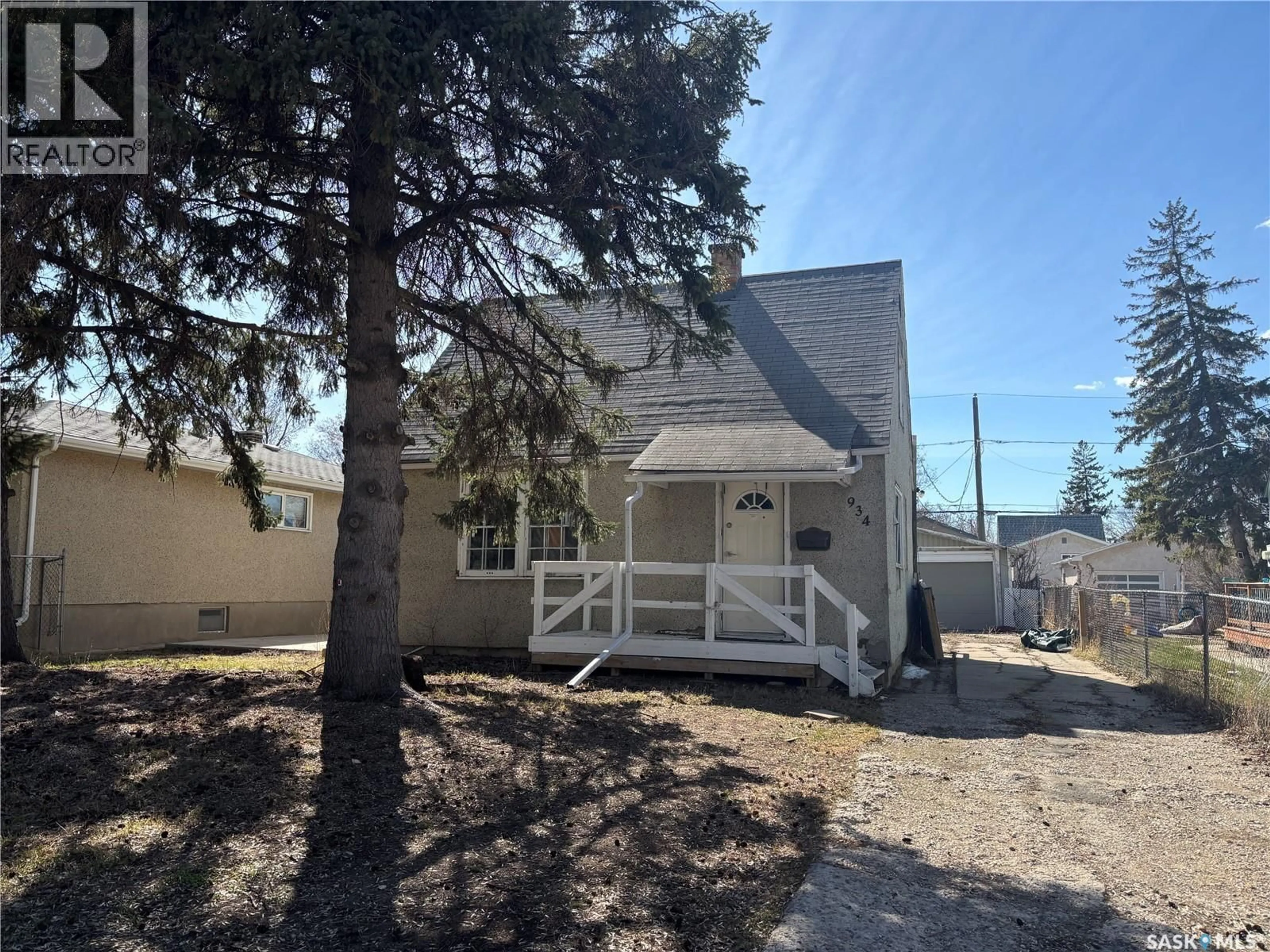 Home with vinyl exterior material, street for 934 ATKINSON STREET, Regina Saskatchewan S4S6B4
