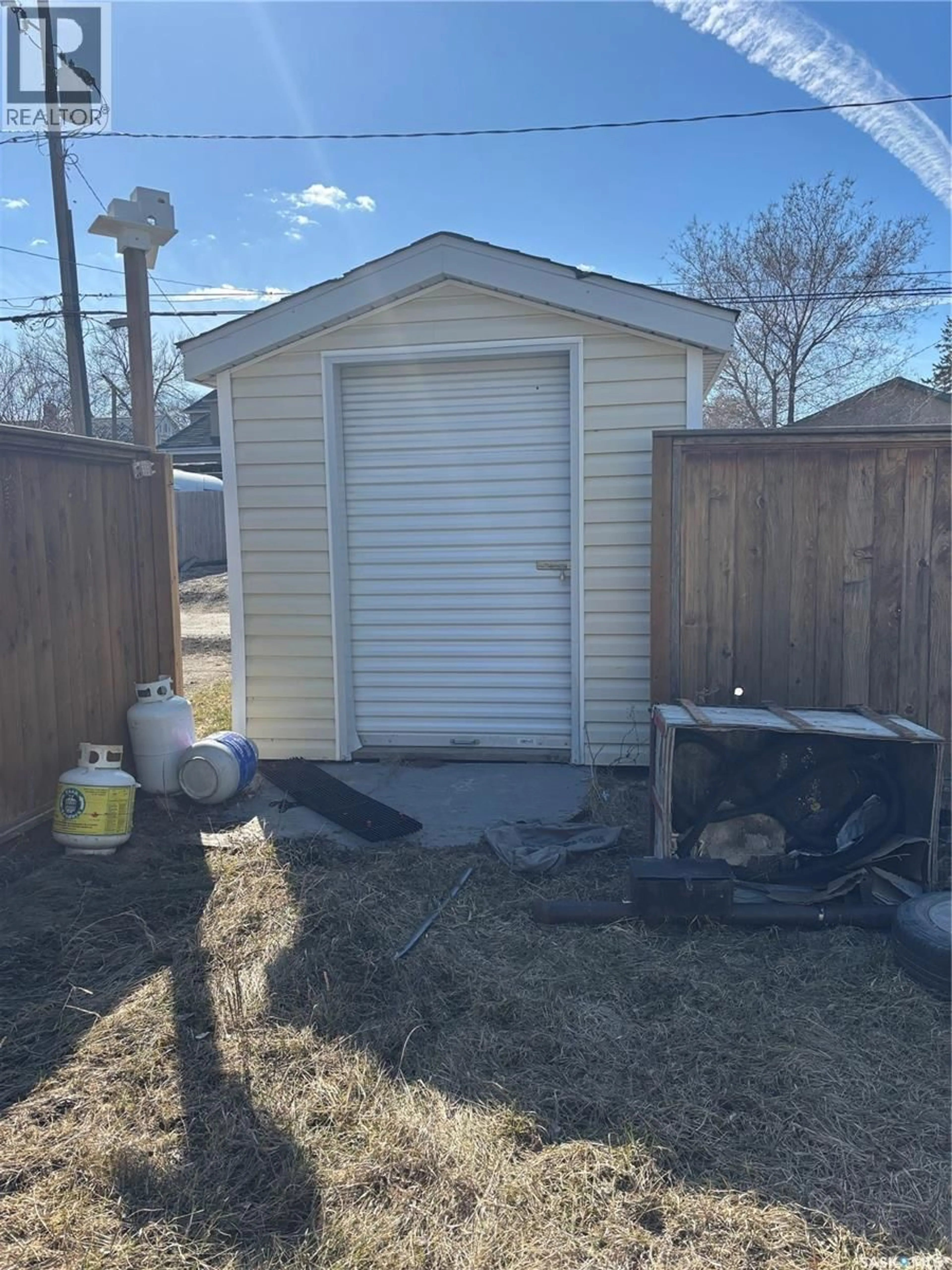 Shed for 934 ATKINSON STREET, Regina Saskatchewan S4S6B4