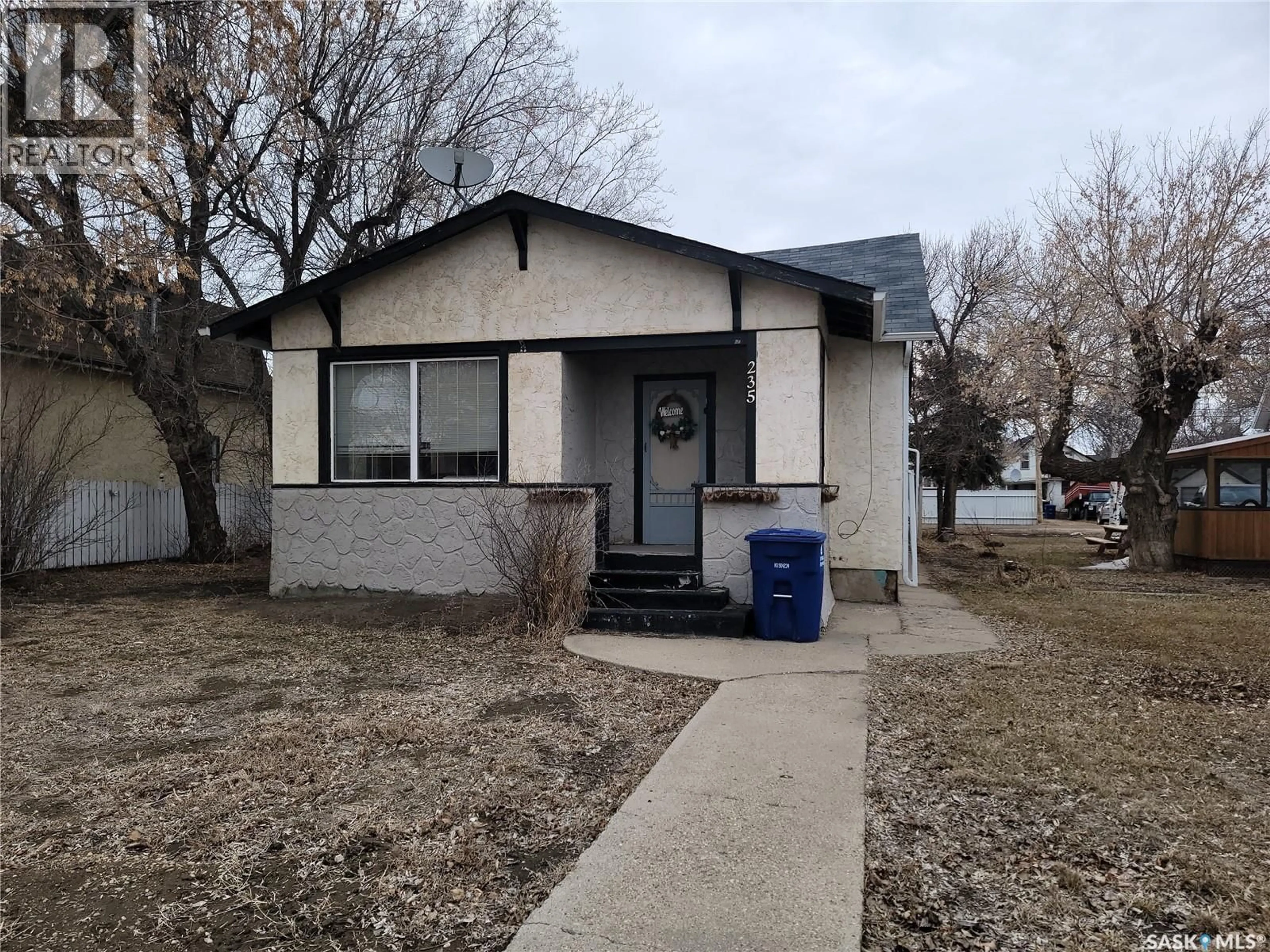 Unknown for 235 2ND AVENUE, Unity Saskatchewan S0K4L0