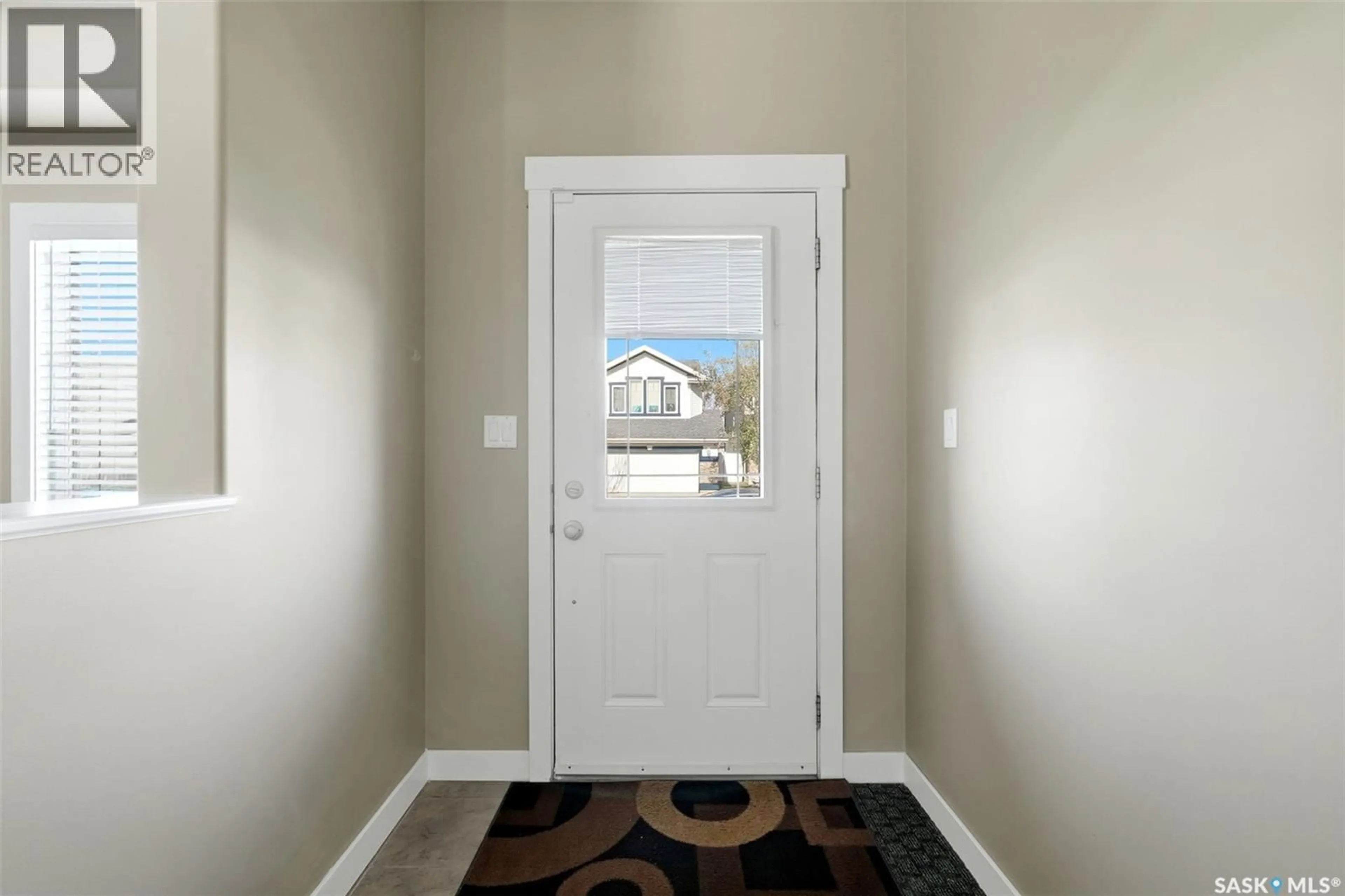Indoor entryway for 3354 GREEN MOSS LANE, Regina Saskatchewan S4V1P2