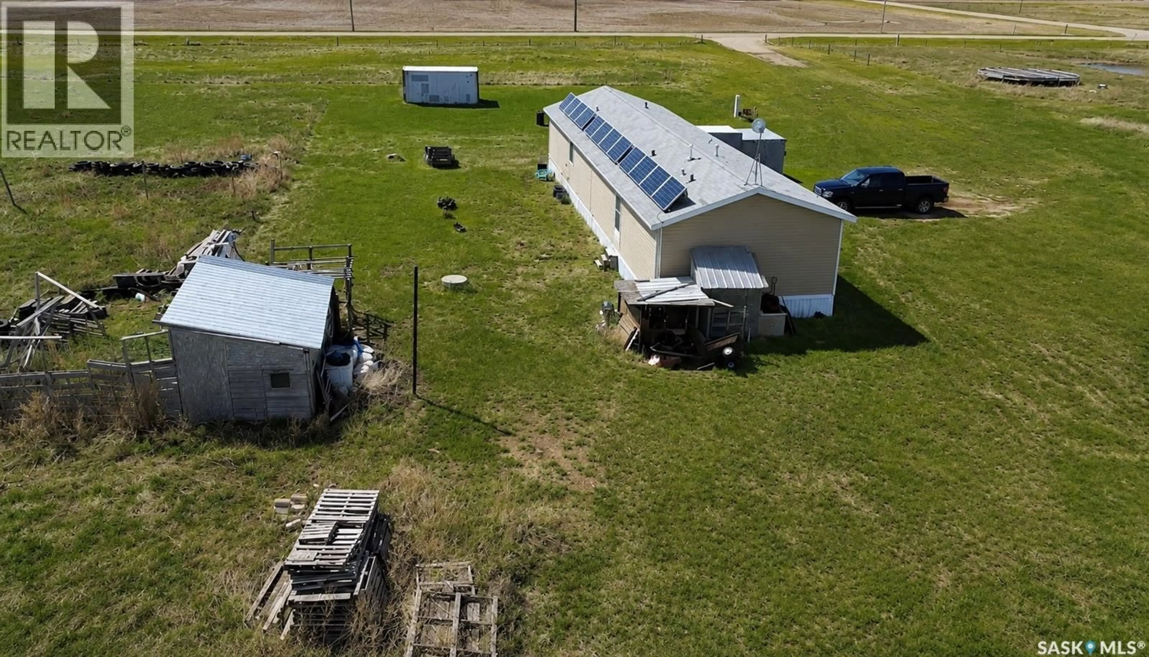 A pic from outside/outdoor area/front of a property/back of a property/a pic from drone, building for RM OF SARNIA ACREAGE FARMLAND, Sarnia Rm No. 221 Saskatchewan S0G2H0