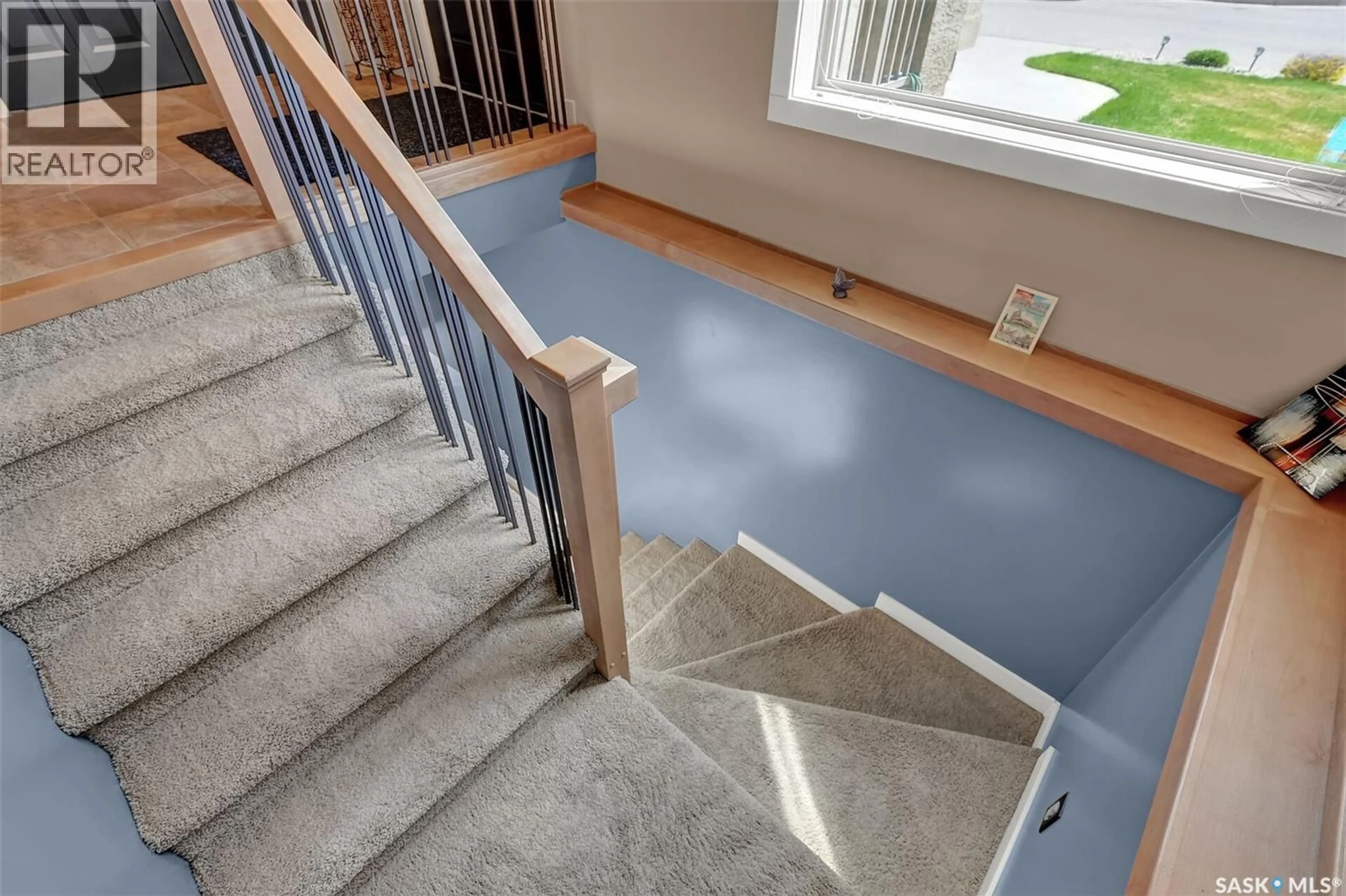 Stairs for 4655 ELLARD COURT, Regina Saskatchewan S4X0B3