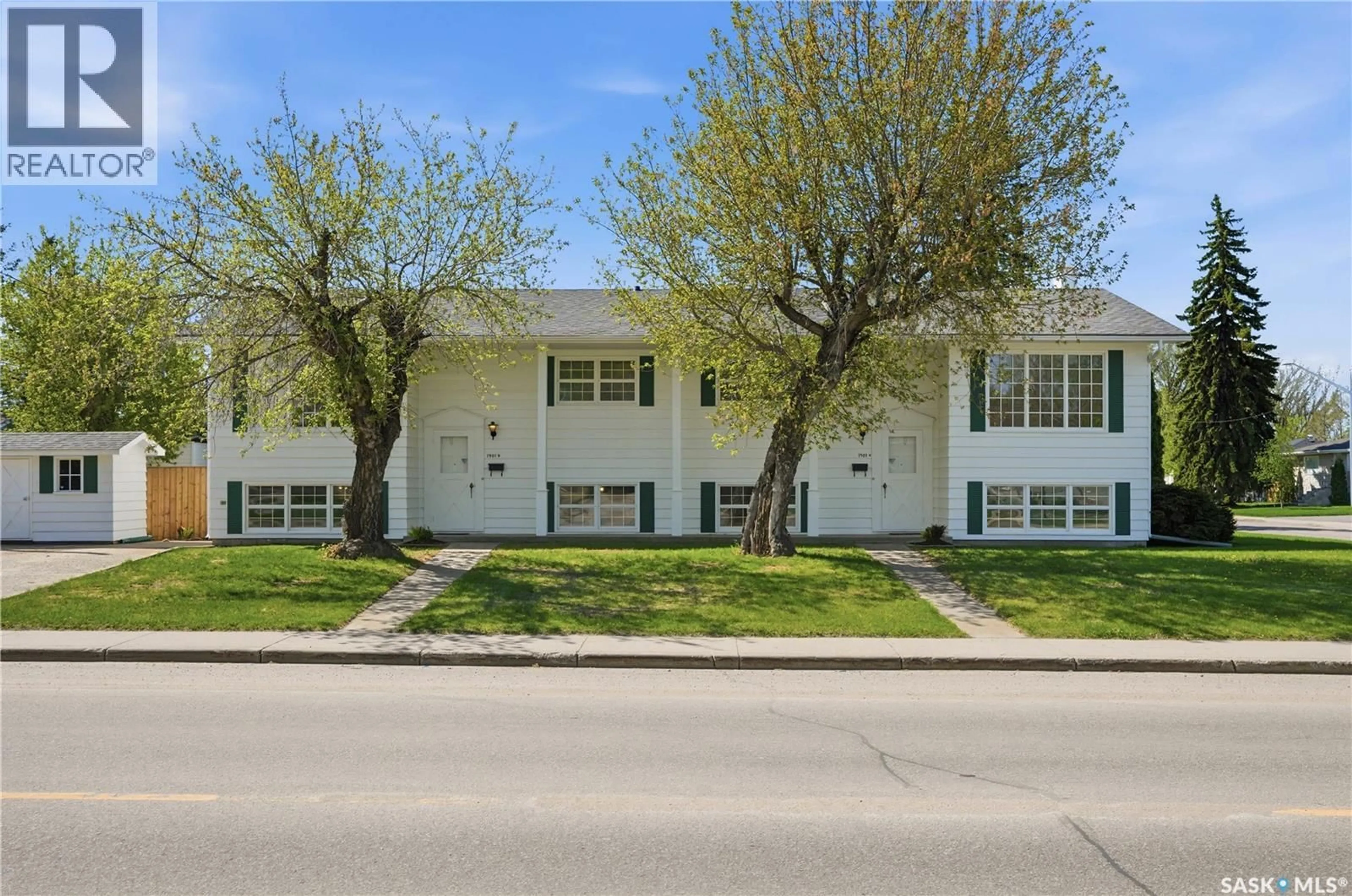 Unknown for 1901 WILLIAM AVENUE, Saskatoon Saskatchewan S7J1A1