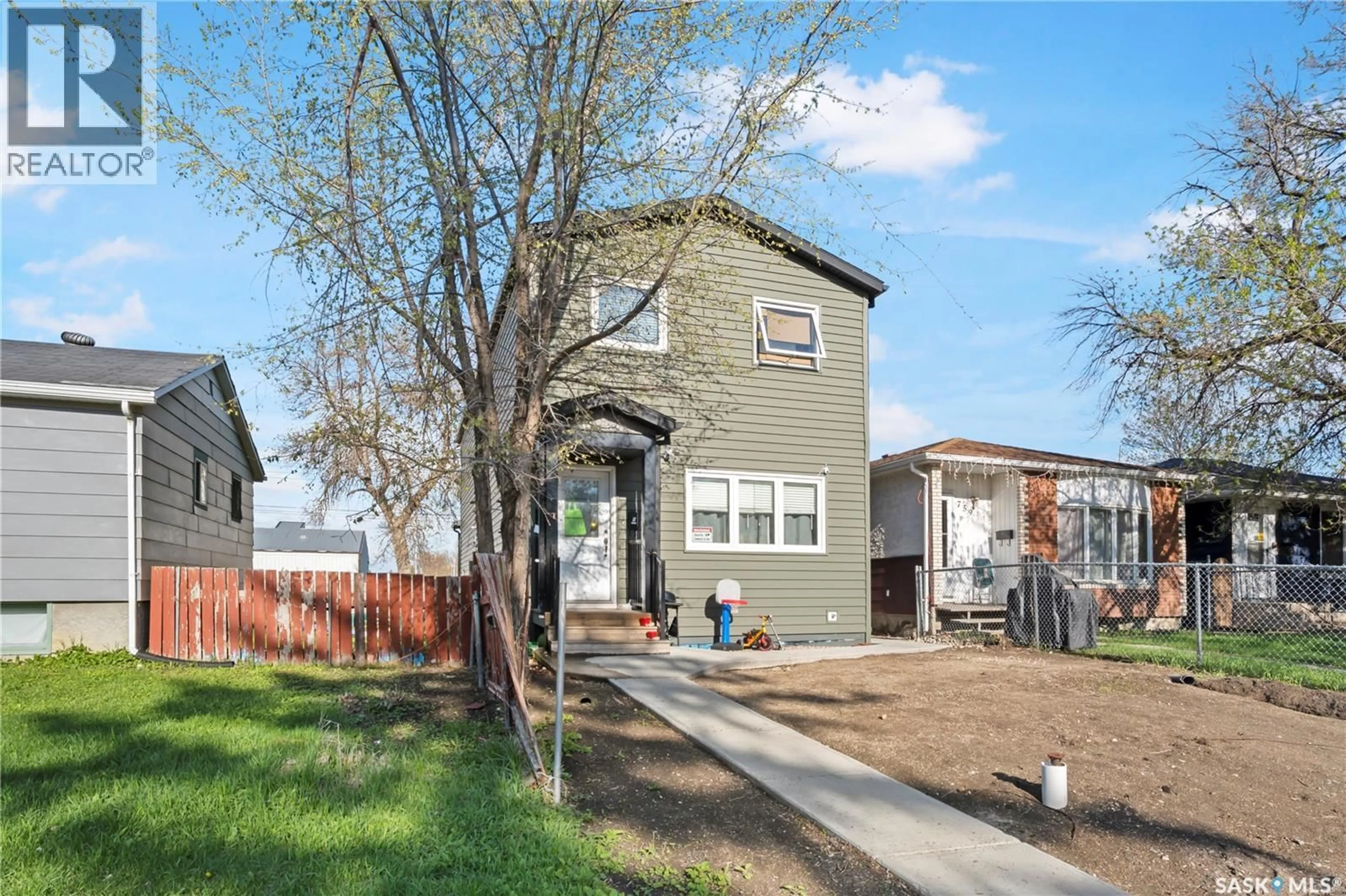 Unknown for 753 RAE STREET, Regina Saskatchewan S4T2B1