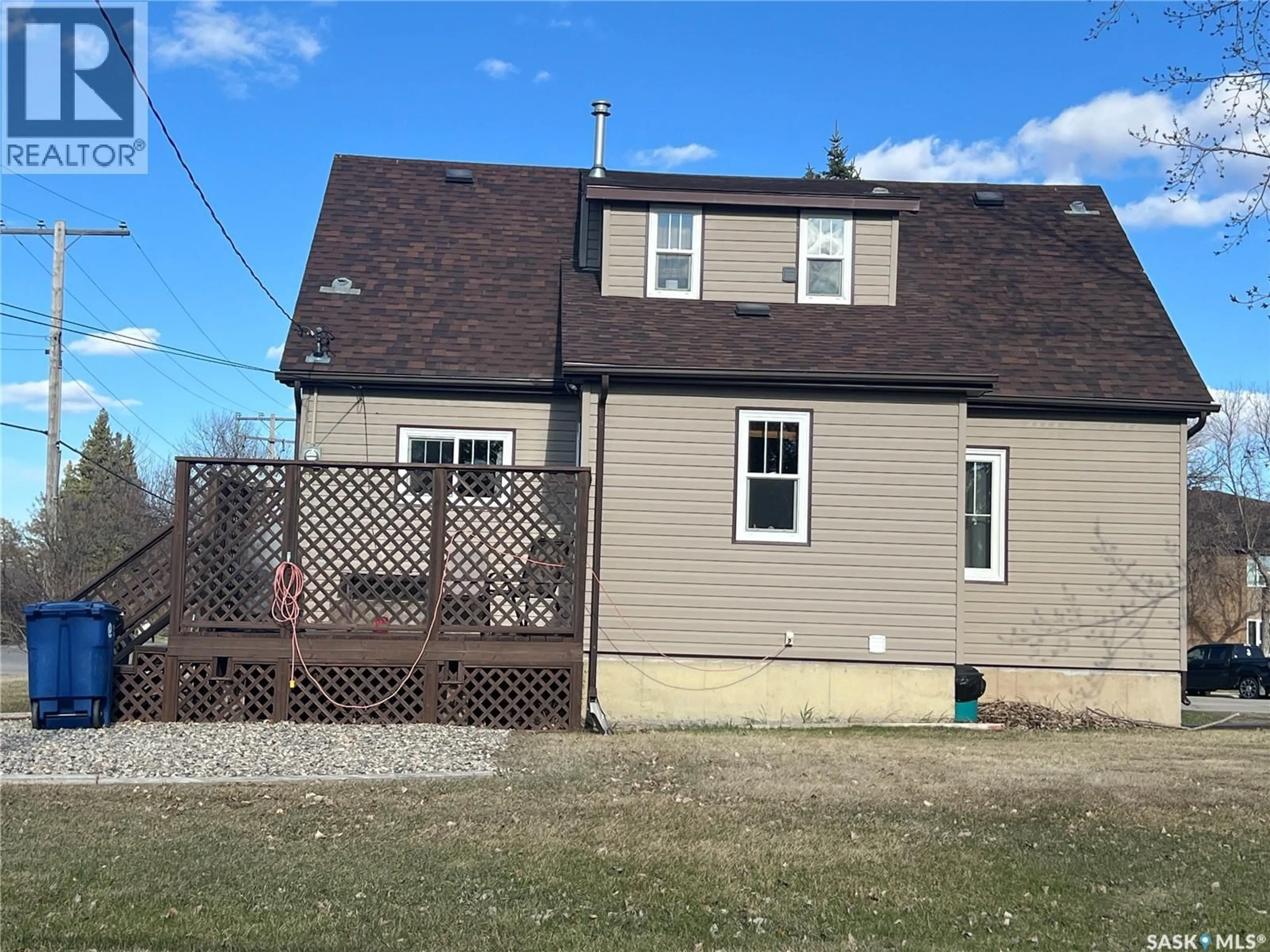 Home with vinyl exterior material, street for 630 MAIN STREET, Esterhazy Saskatchewan S0A0X0