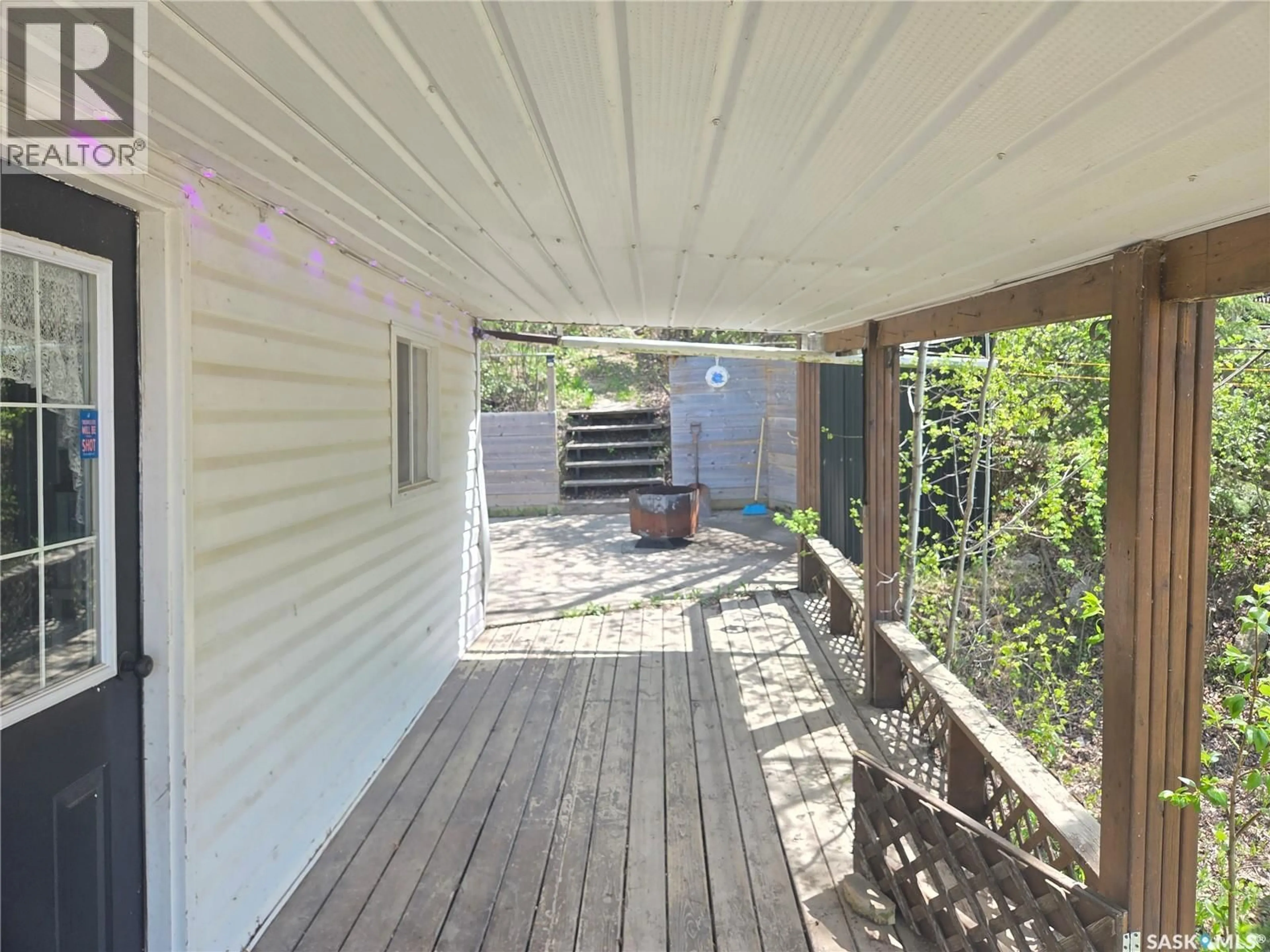 Patio, street for 553 1ST STREET, White Bear IR 70 Saskatchewan S0C0R0