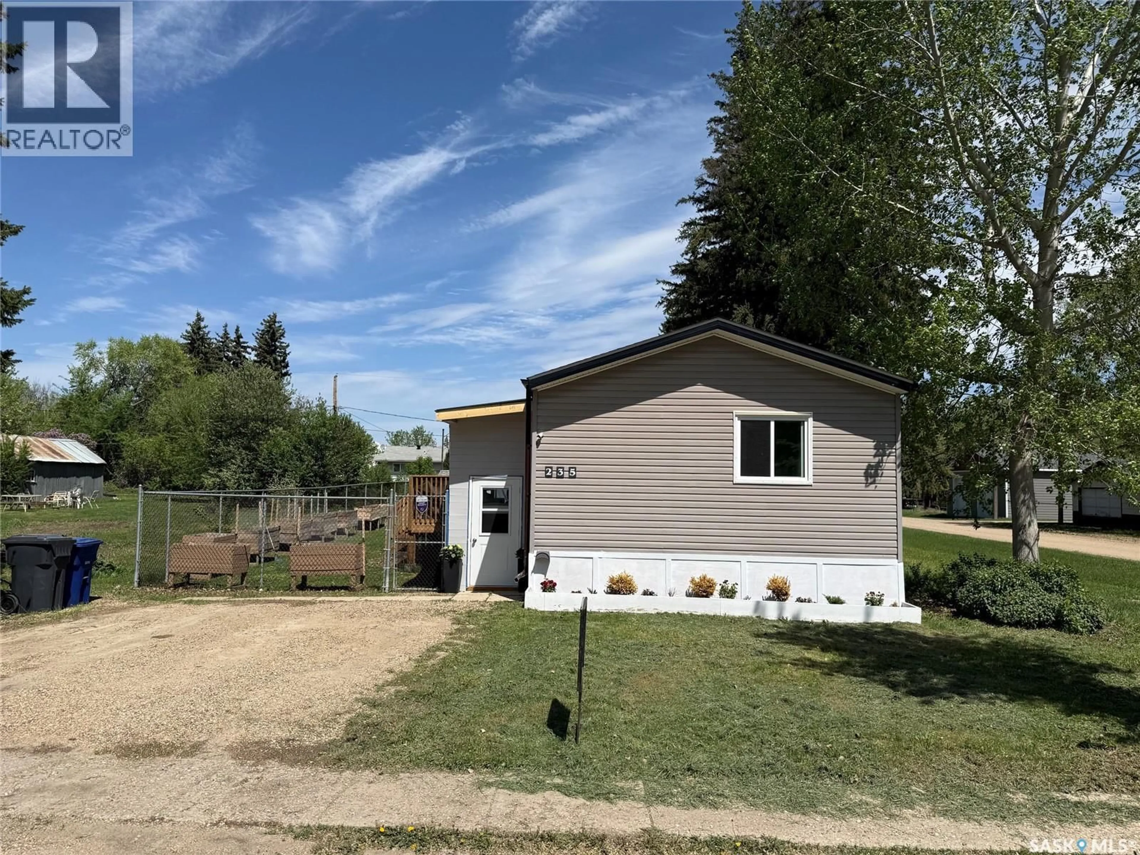 Shed for 235 1ST AVENUE, Bradwell Saskatchewan S0K0P0