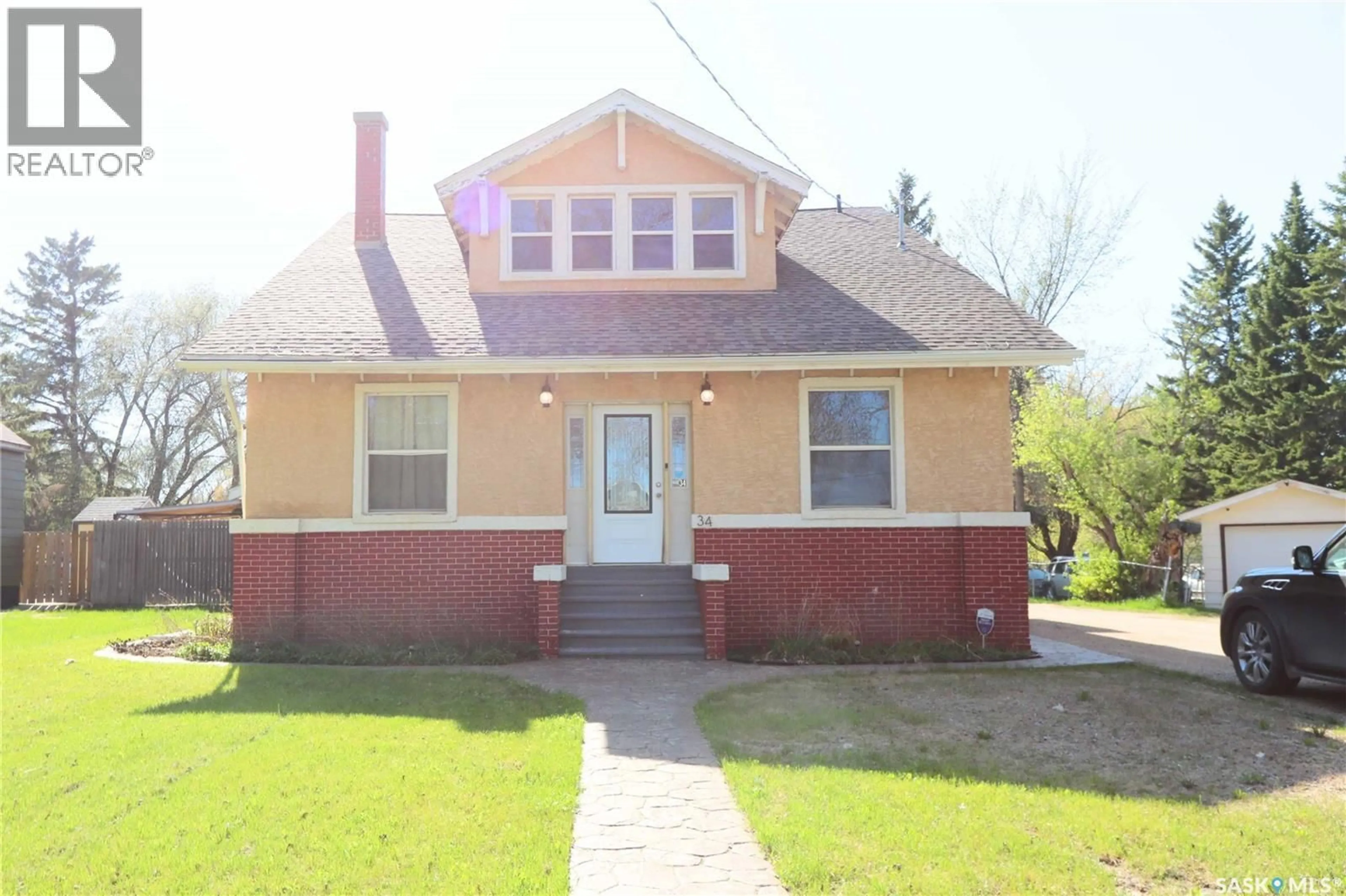 Unknown for 34 LAURIER AVENUE, Yorkton Saskatchewan S3N1T7