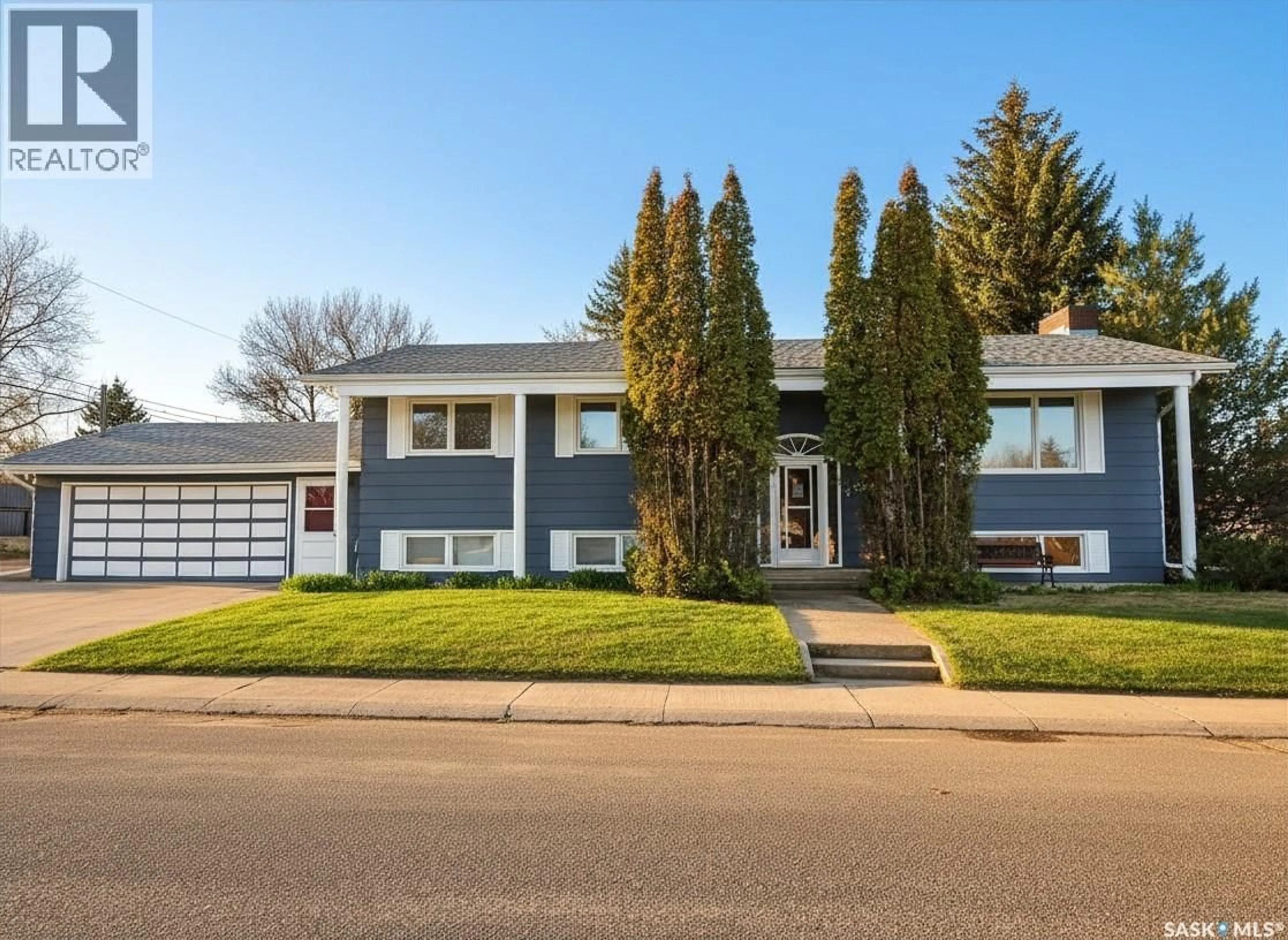 Home with brick exterior material, street for 720 WHYTE AVENUE, Swift Current Saskatchewan S9H1P7