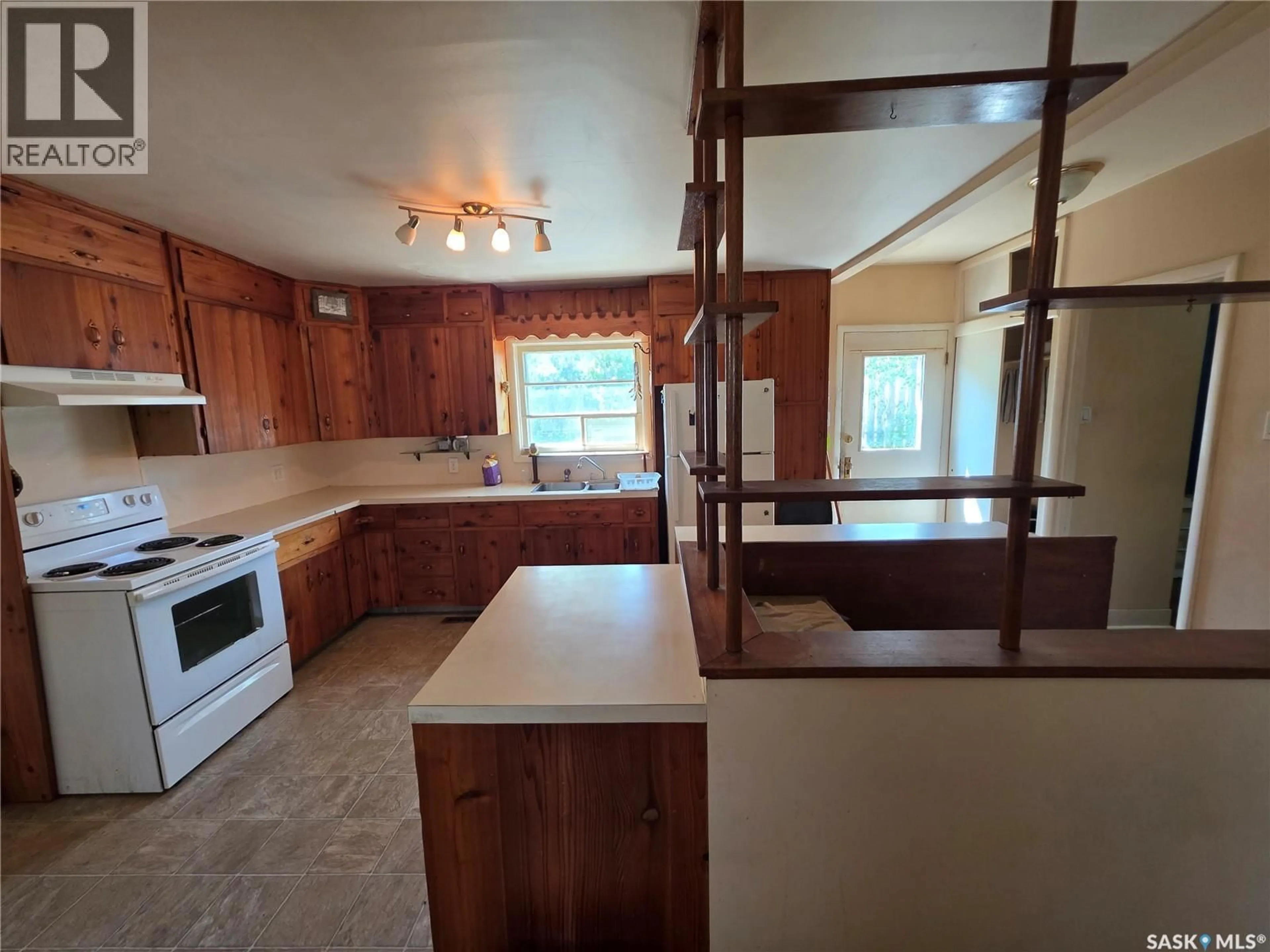 Unknown for 678 1ST AVENUE, Swift Current Saskatchewan S9H2B9