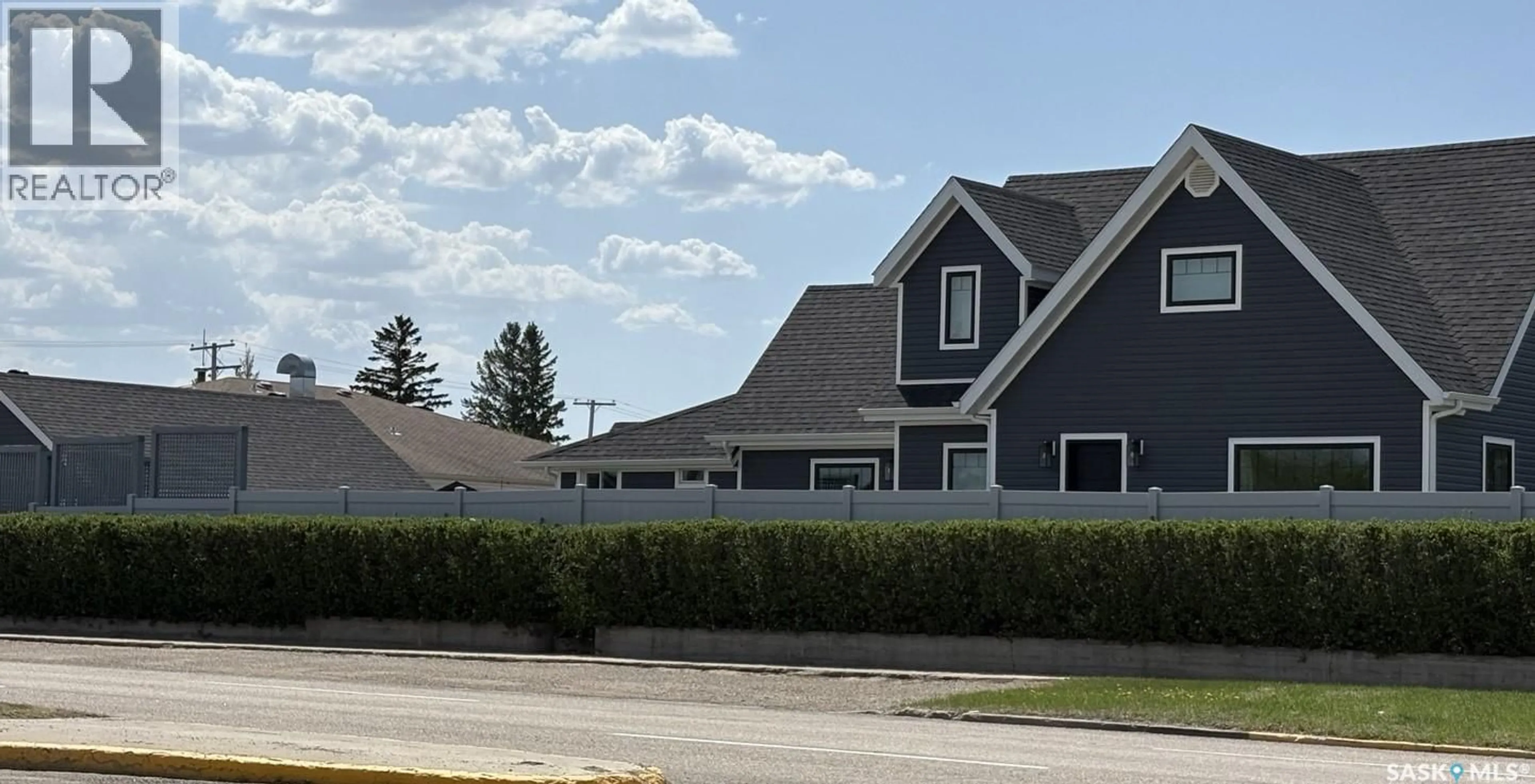 Home with vinyl exterior material, street for 104 CENTRAL BOULEVARD, Nipawin Saskatchewan S0E1E0