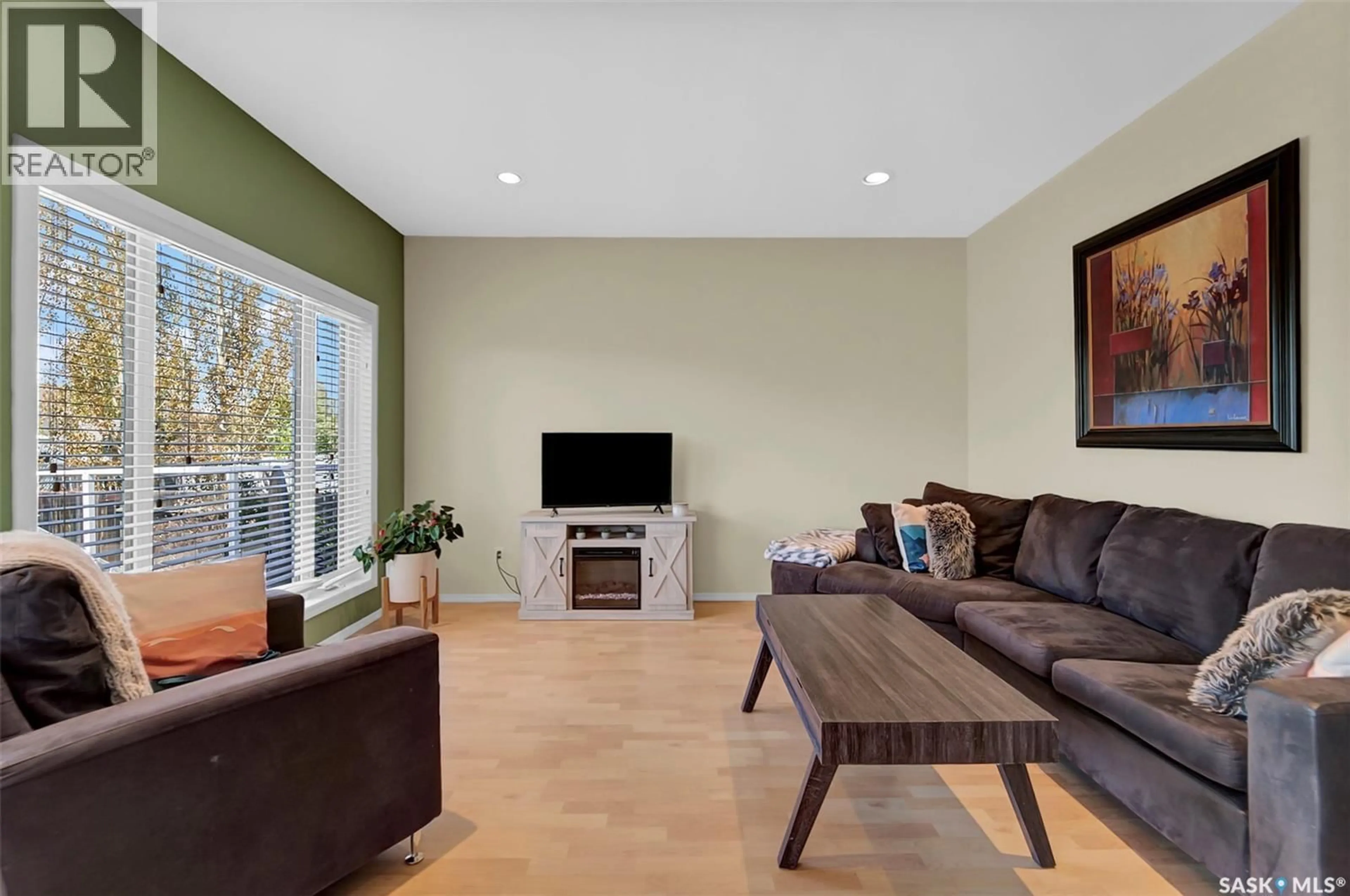 Living room with furniture, unknown for 729 GRABOWSKI CRESCENT, Warman Saskatchewan S0K4S0