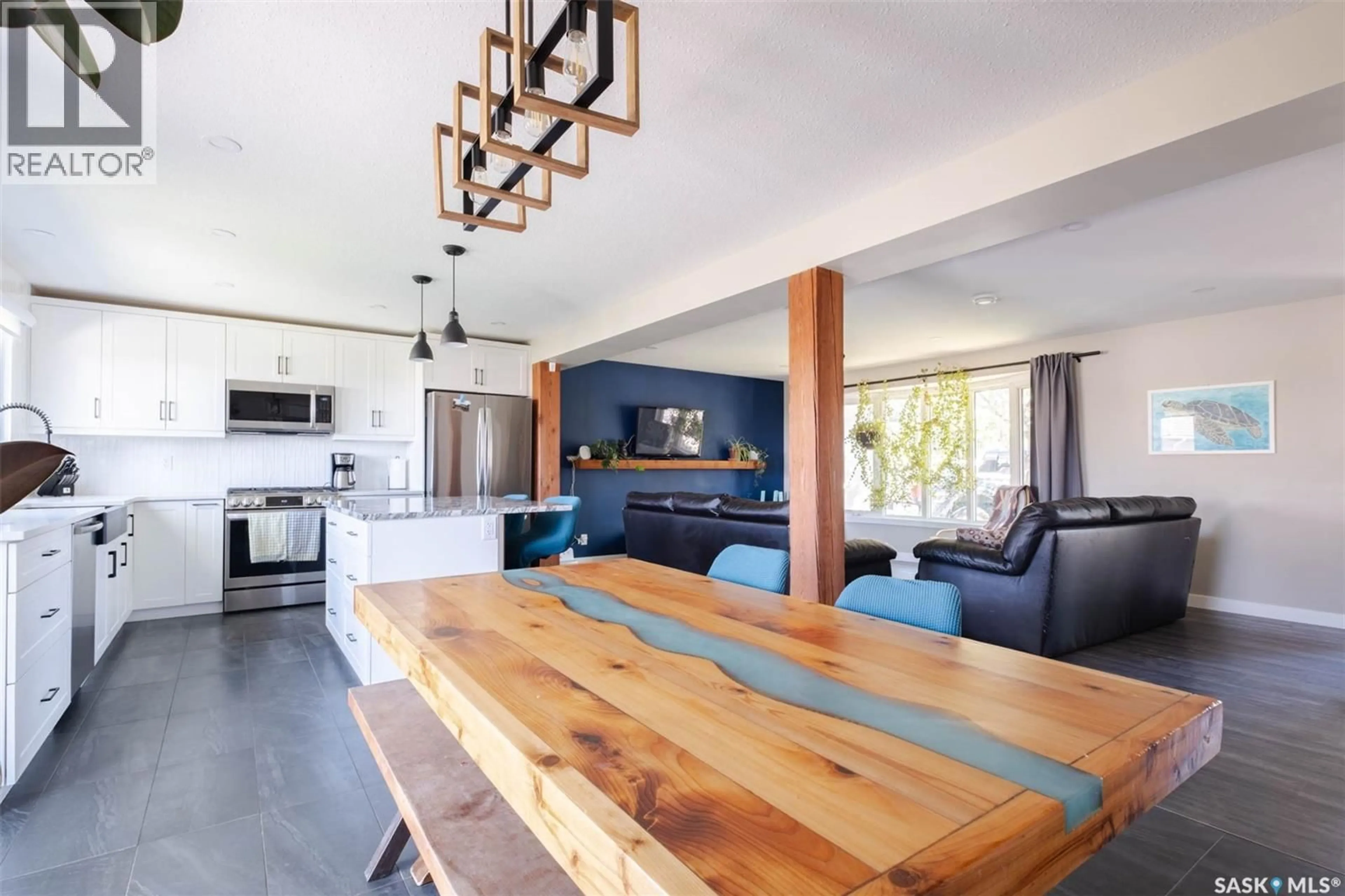 Open concept kitchen, unknown for 324 LOCKWOOD ROAD, Regina Saskatchewan S4S6E2