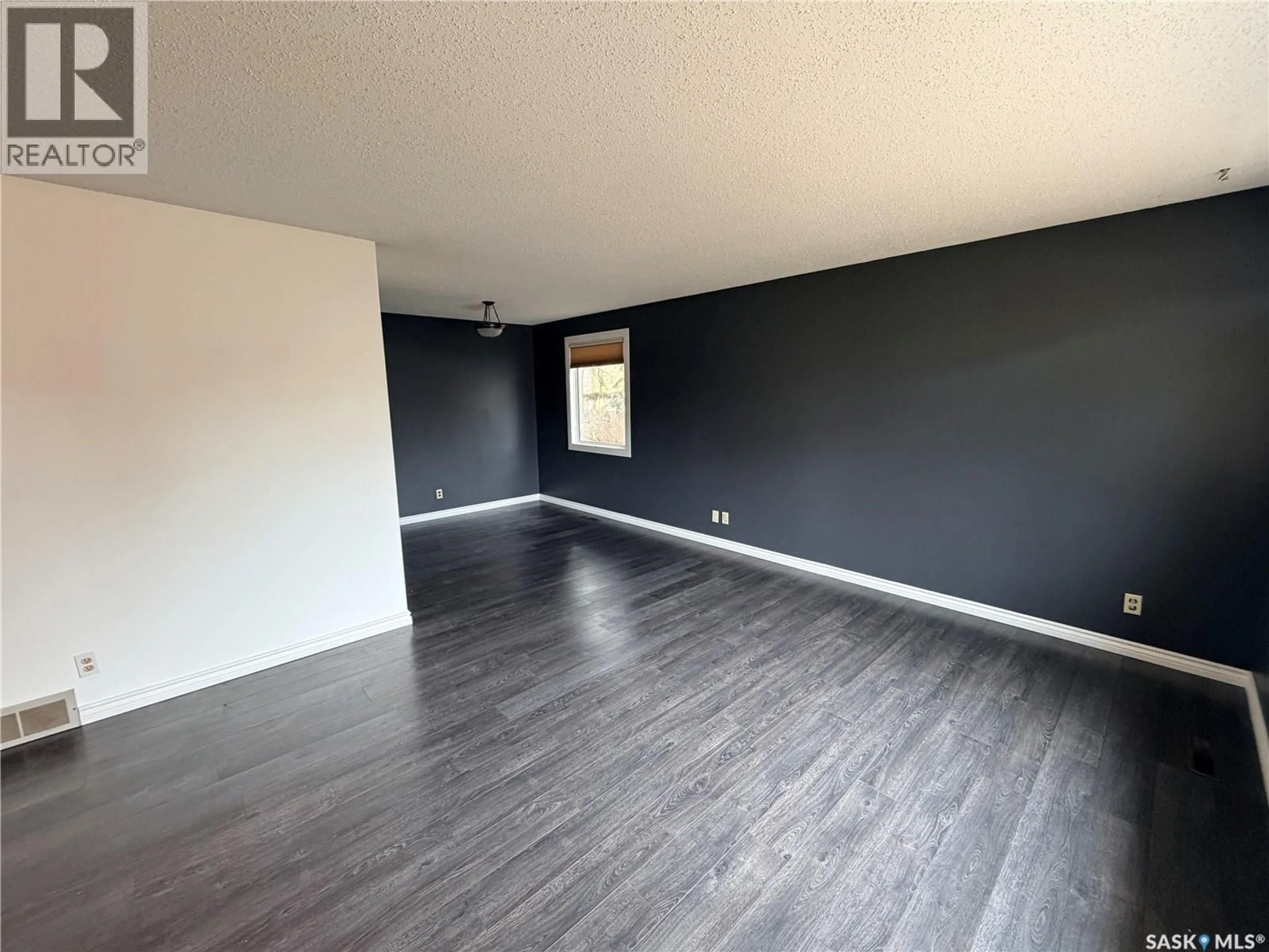 A pic of a room for 70 LINDSAY DRIVE, Saskatoon Saskatchewan S7H4B4