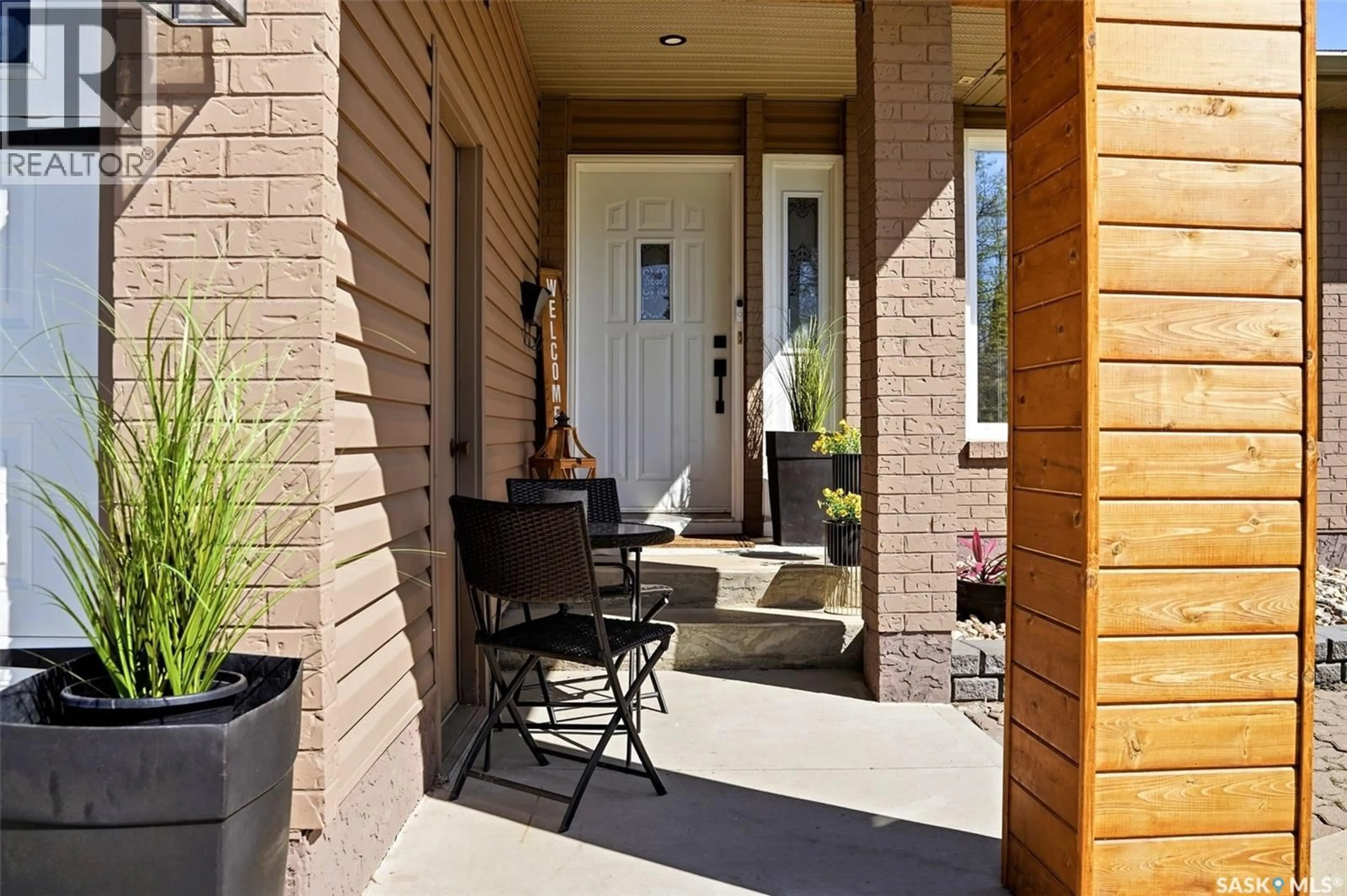 Unknown for 10 LOUISE CRESCENT, Regina Saskatchewan S4X2E2
