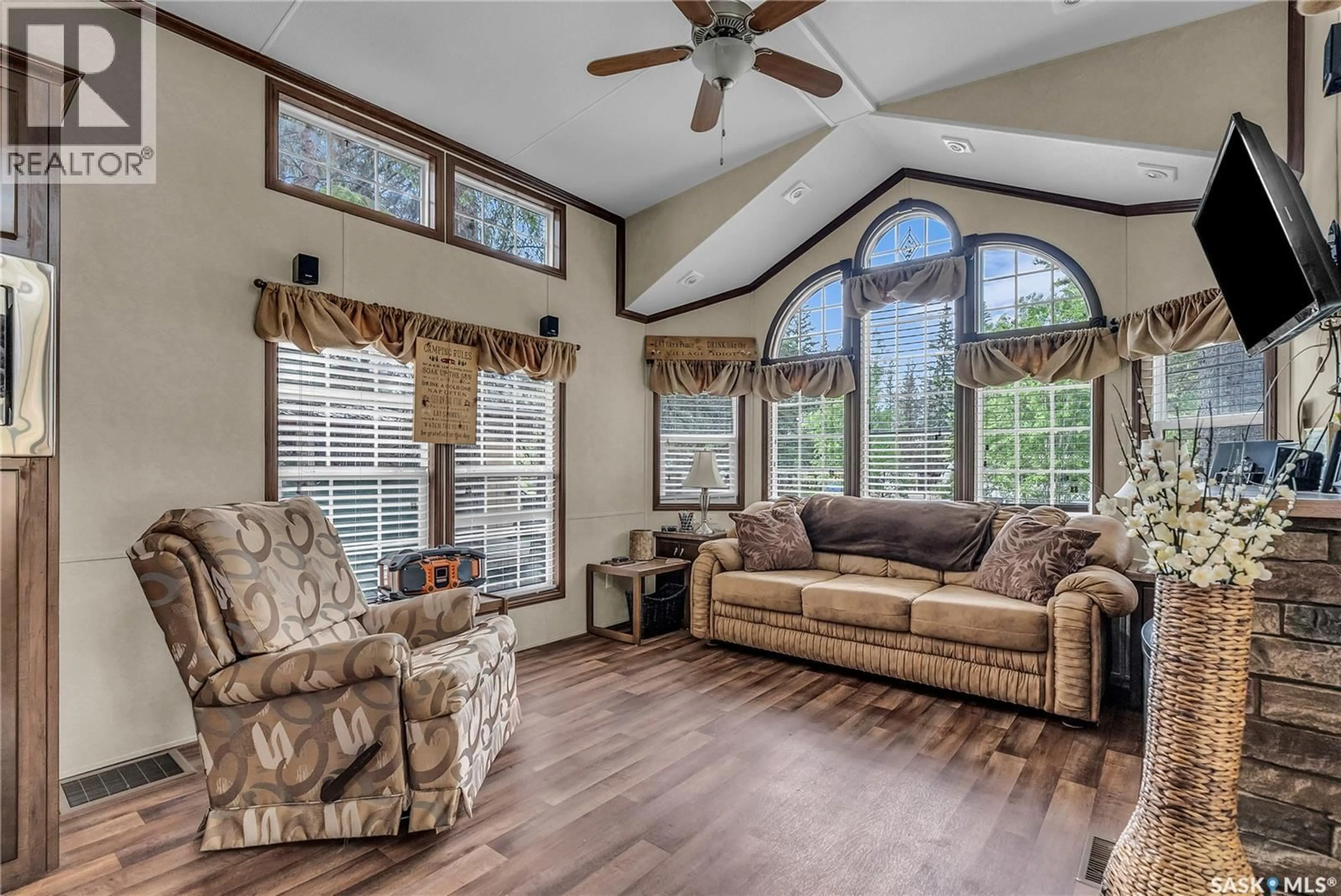 Living room with furniture, unknown for B3 SUNNYSIDE RESORT SOUTHSHORE DRIVE, Lakeland Rm No. 521 Saskatchewan S0J0N0