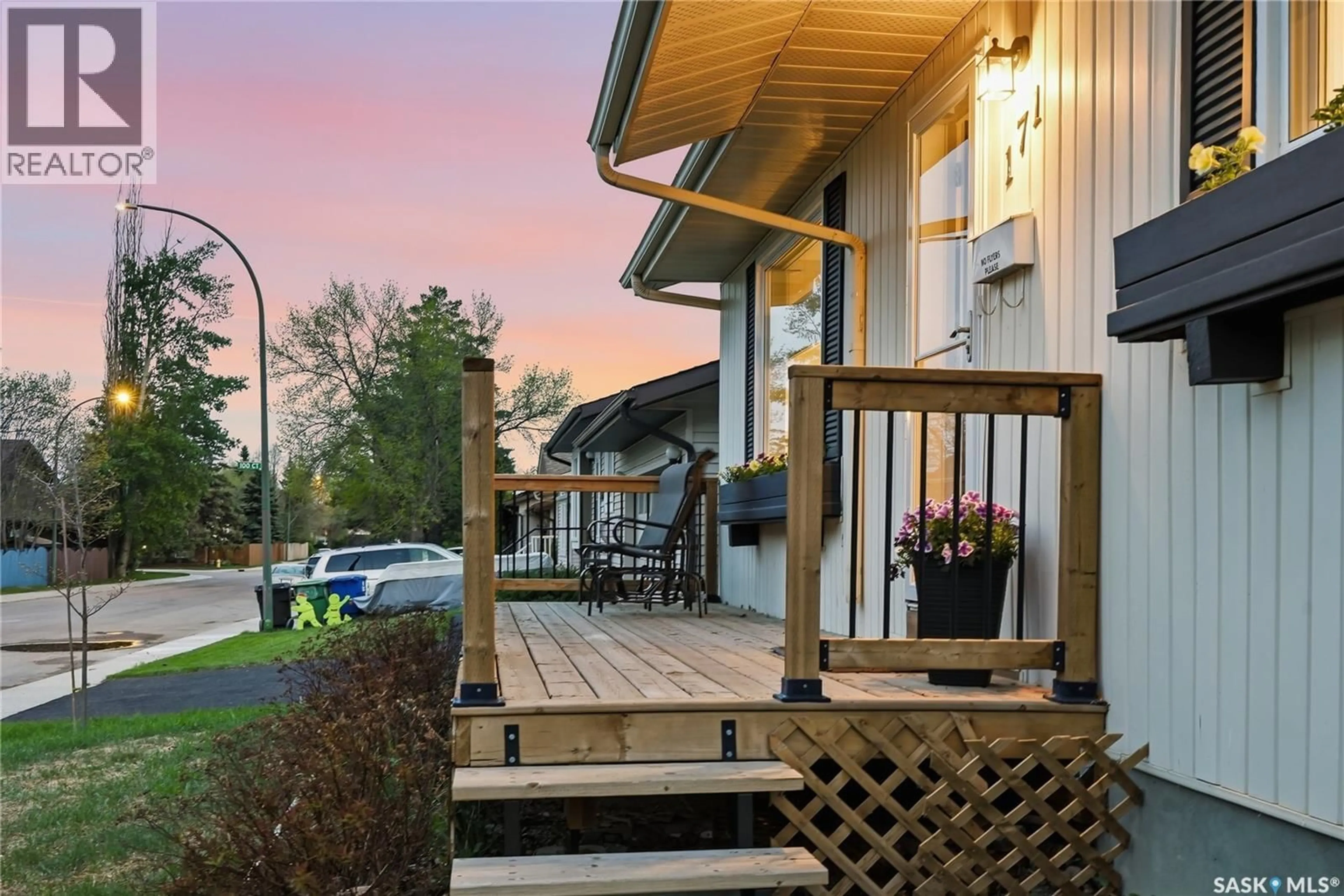 Patio, street for 171 COLDSPRING CRESCENT, Saskatoon Saskatchewan S7J3M3