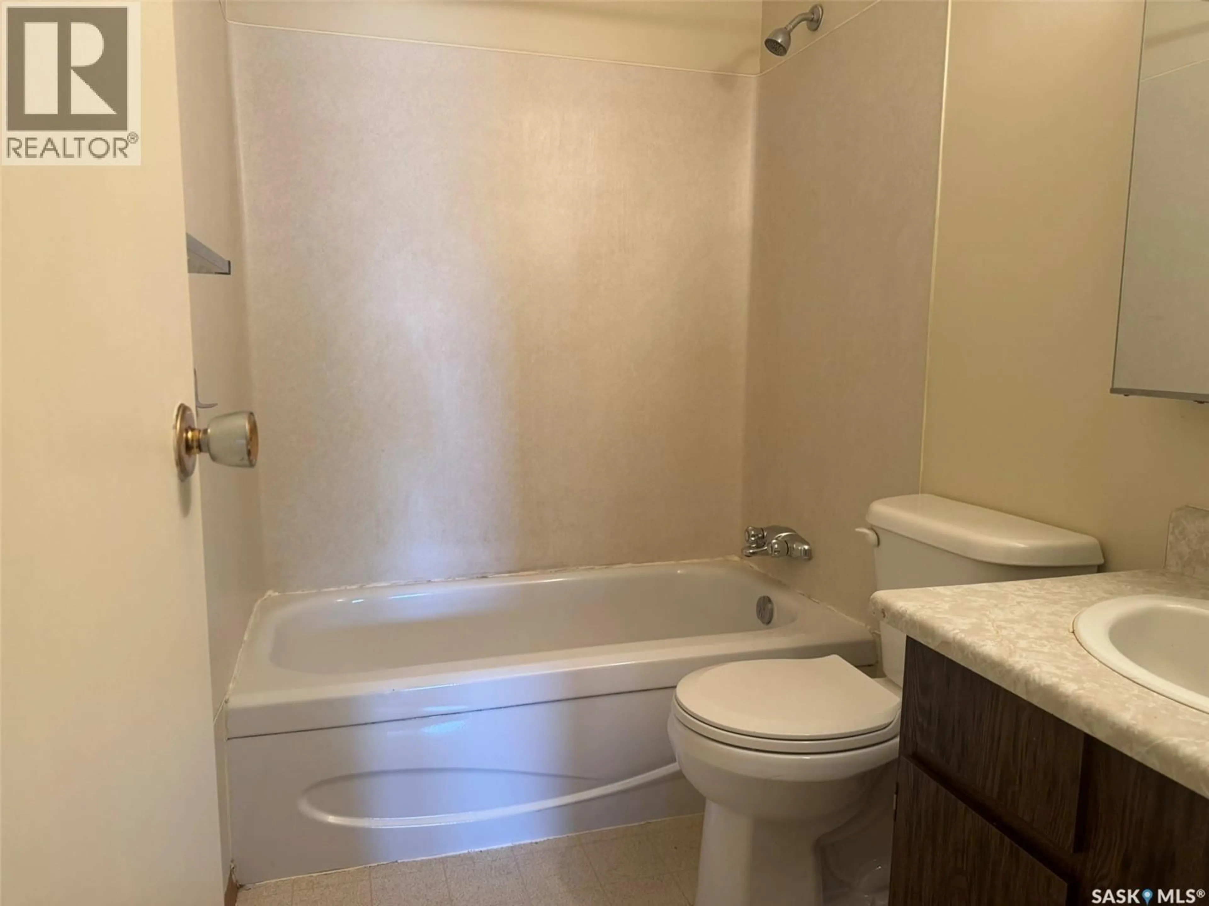 A pic of a room for 230 GORE PLACE, Regina Saskatchewan S4T7S4