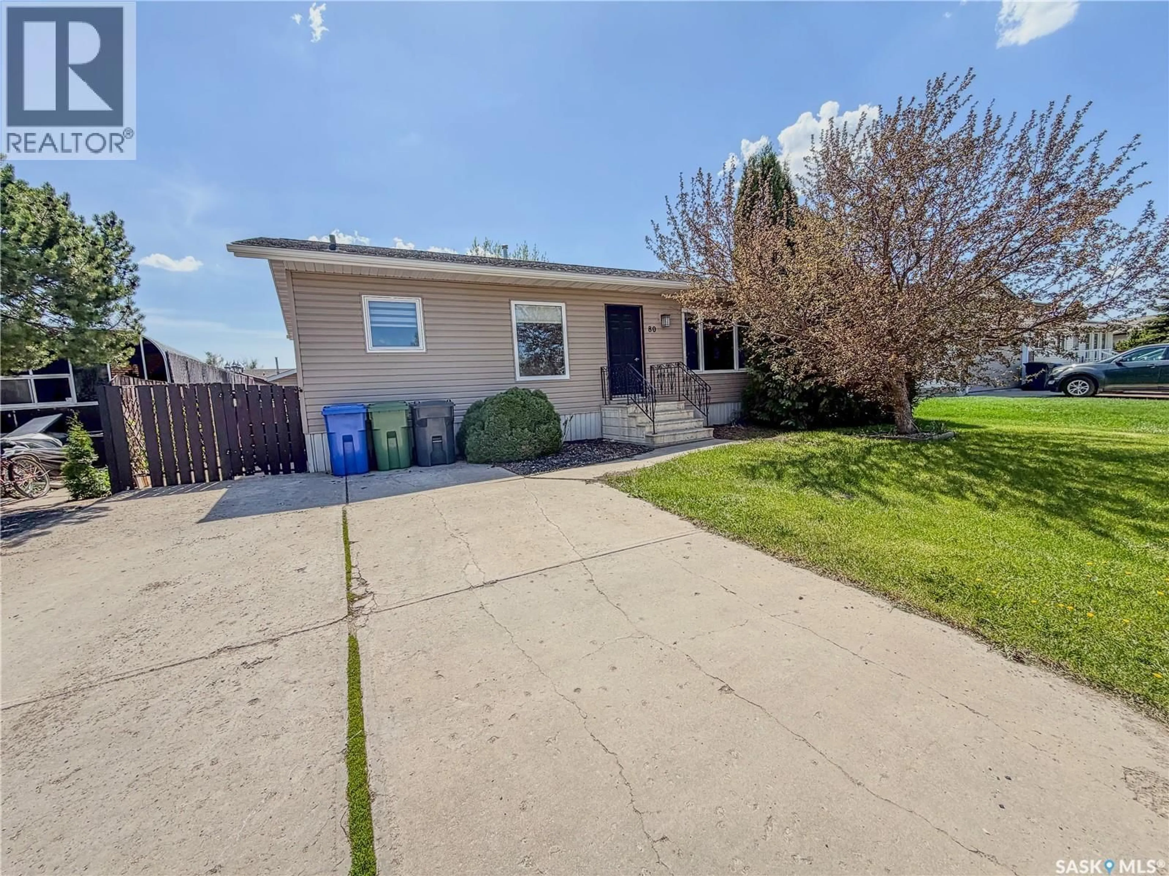 A pic from outside/outdoor area/front of a property/back of a property/a pic from drone, street for 80 MORRISON DRIVE, Yorkton Saskatchewan S3N3Y2