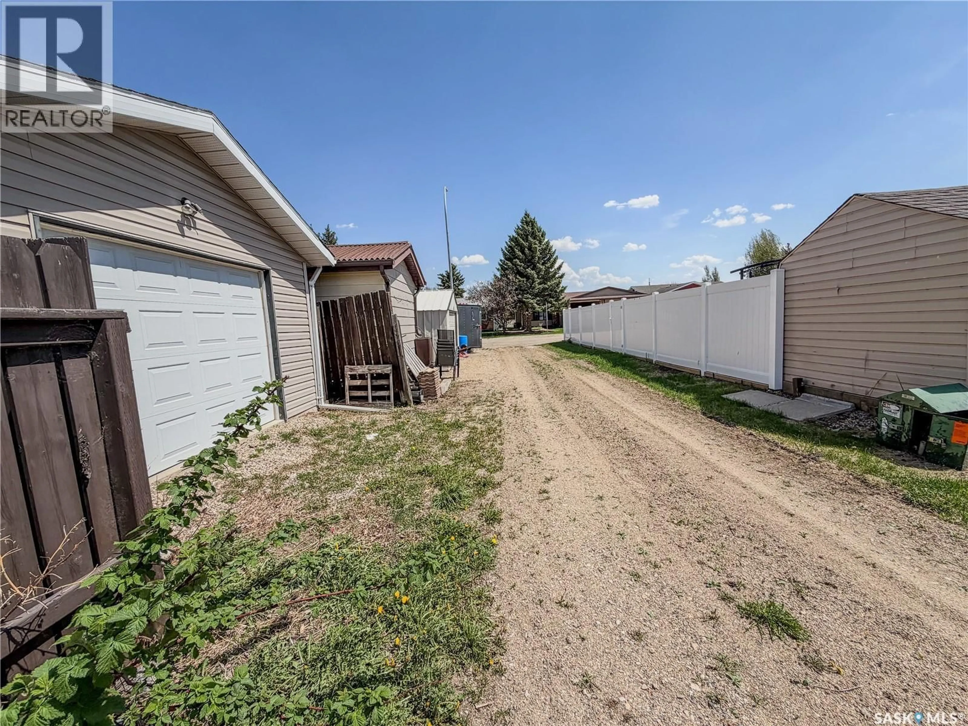 Shed for 80 MORRISON DRIVE, Yorkton Saskatchewan S3N3Y2